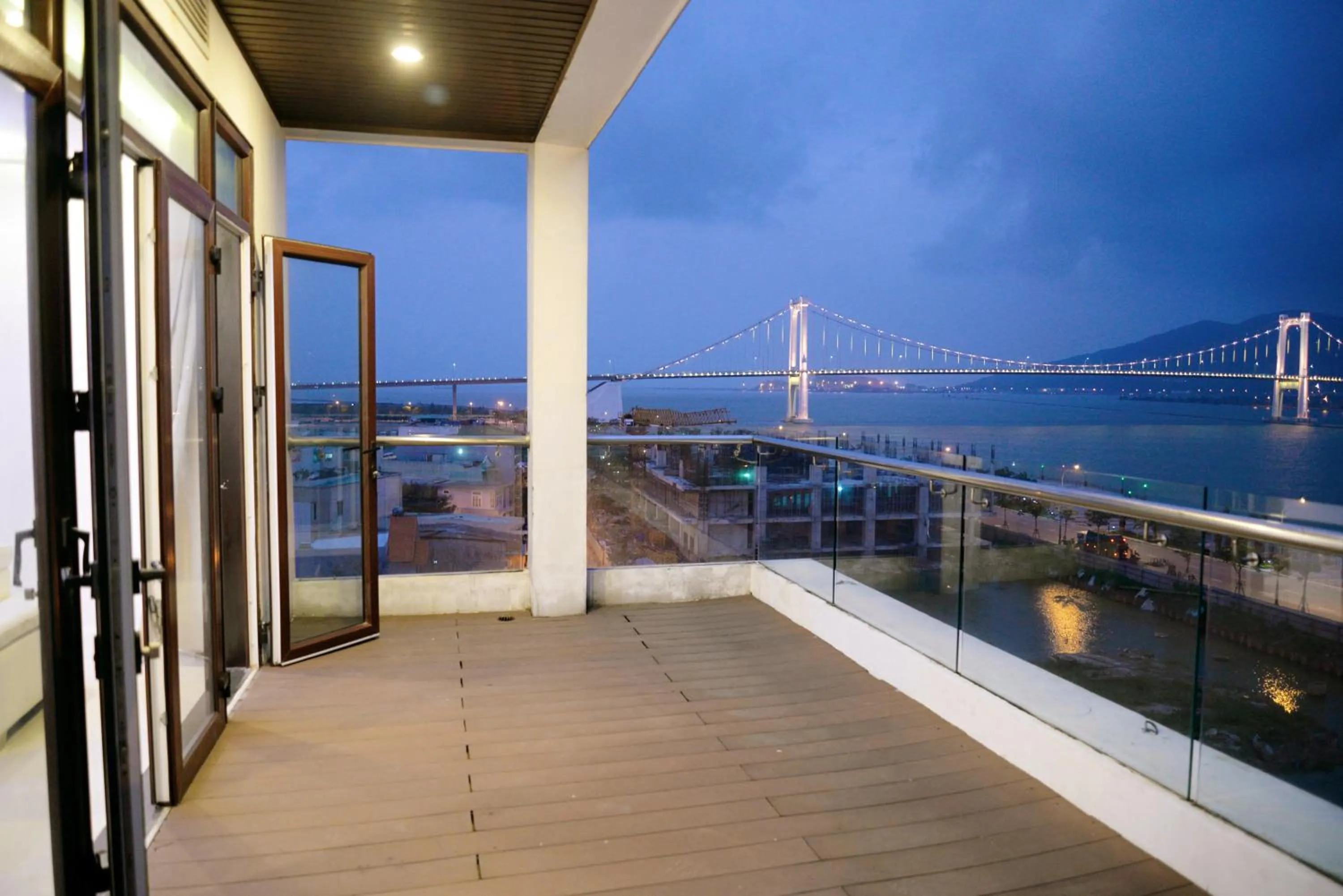 Balcony/Terrace in Night Sky Hotel