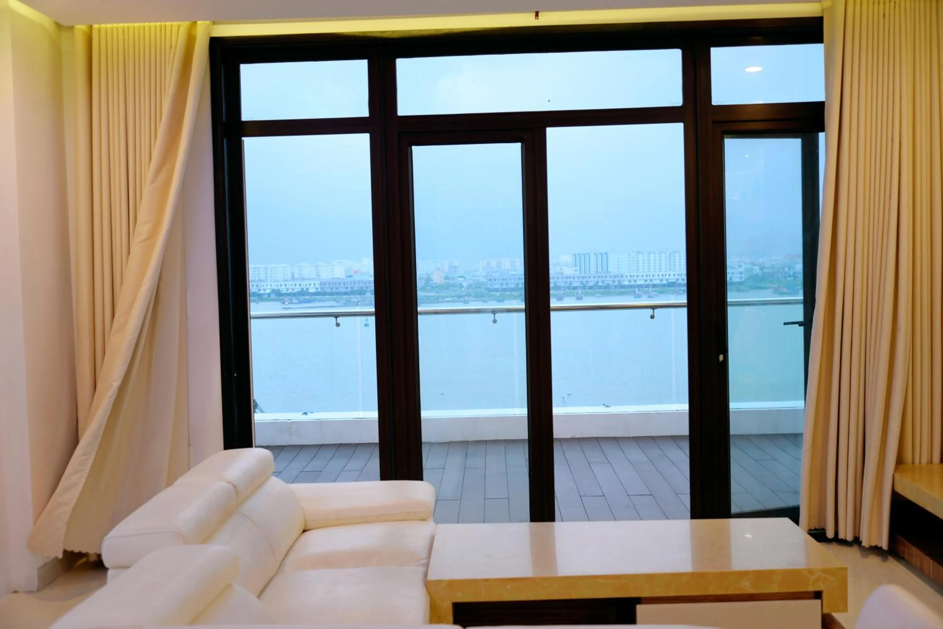 Bed in Night Sky Hotel