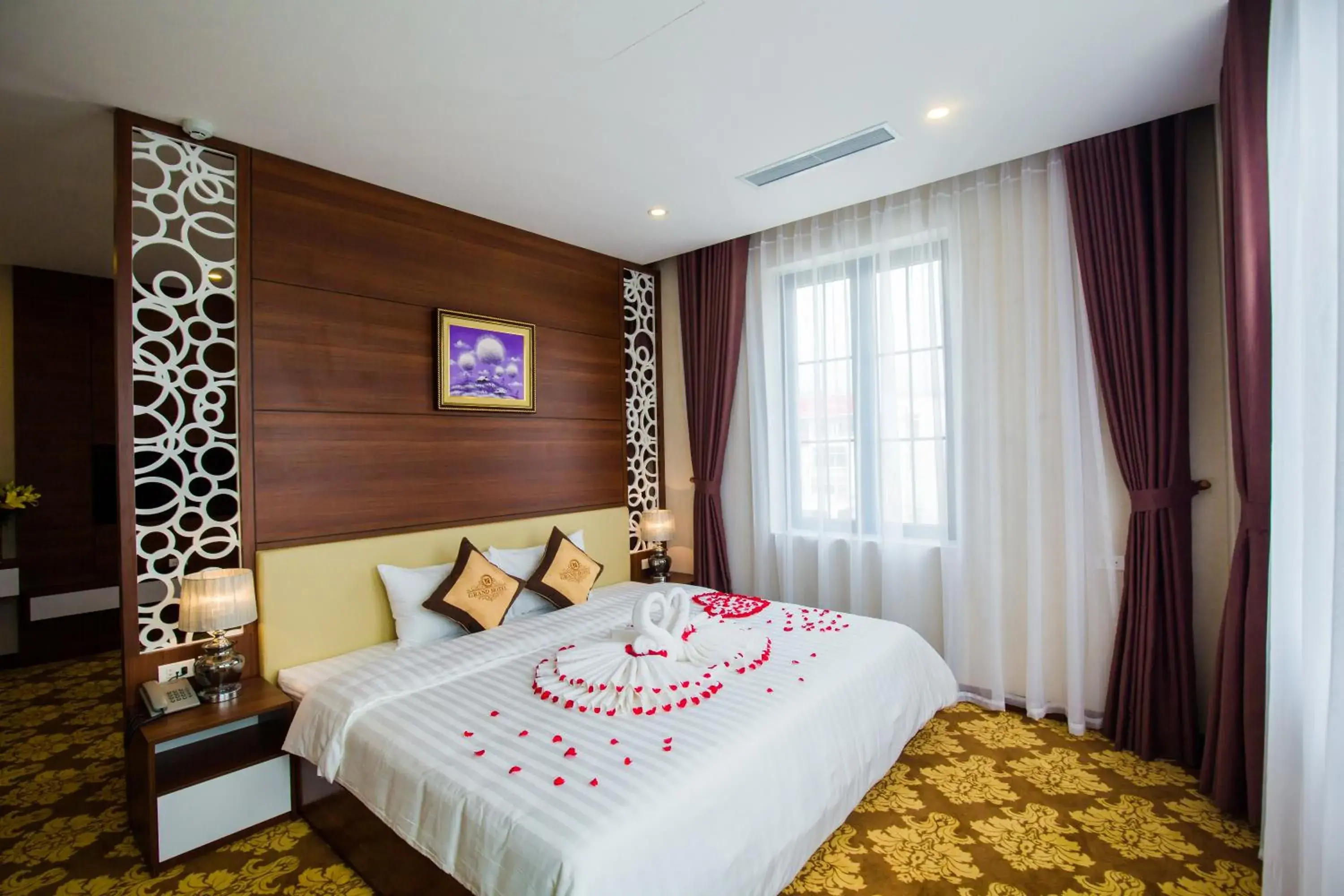 Bed in Grand Hotel Bed in Grand Hotel