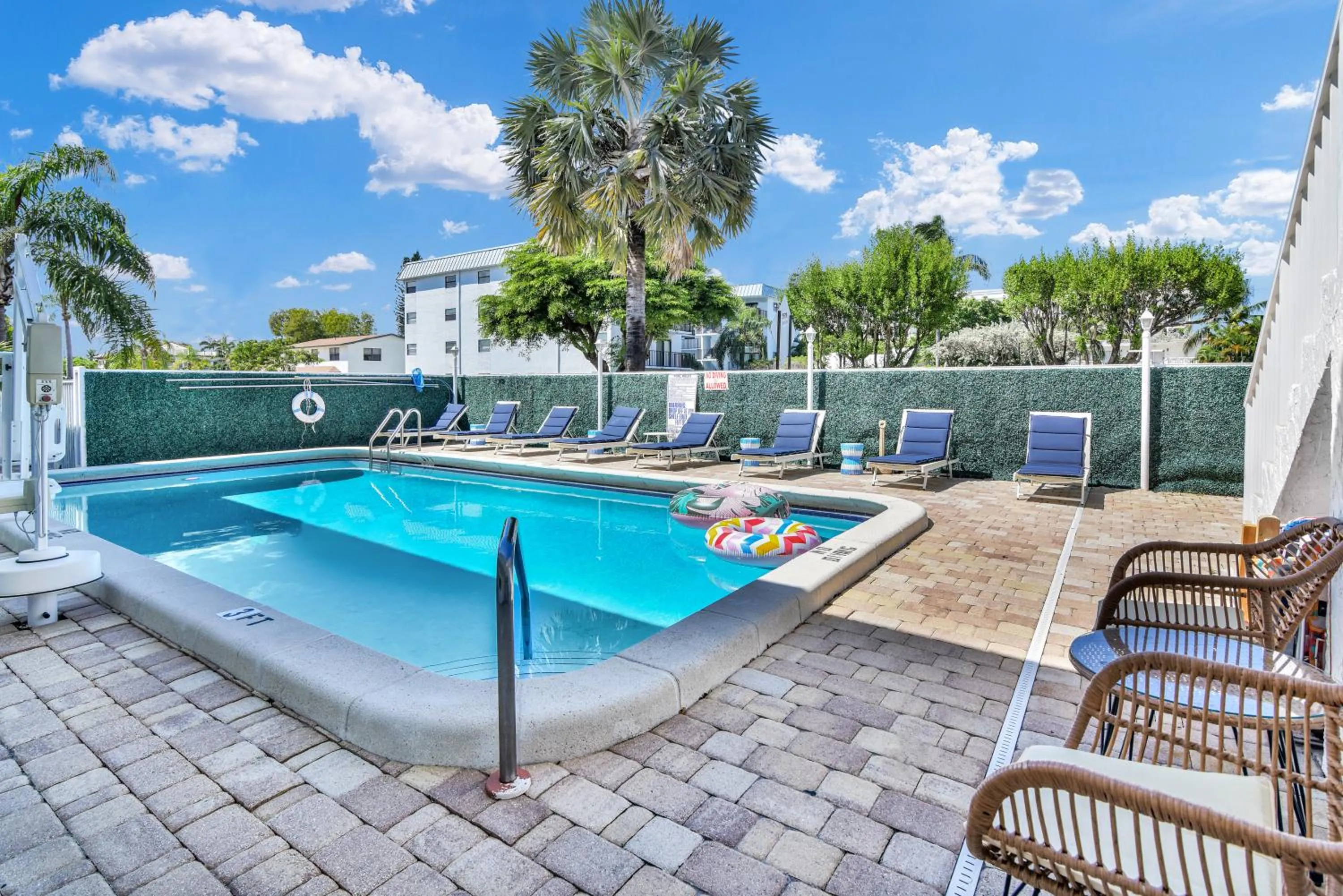 Swimming pool in The Shores Hotel