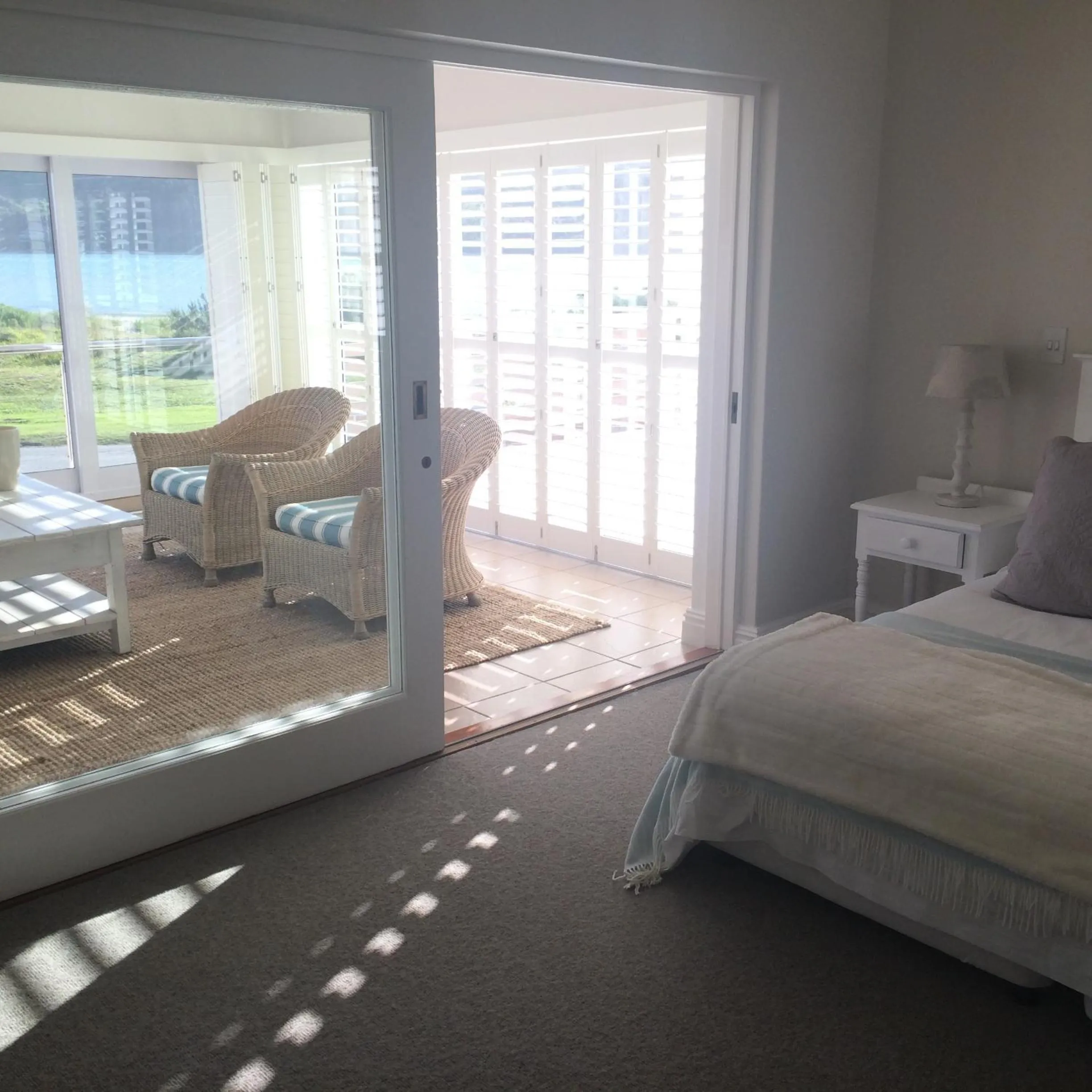Seating area, Bed in Bollard Bay House