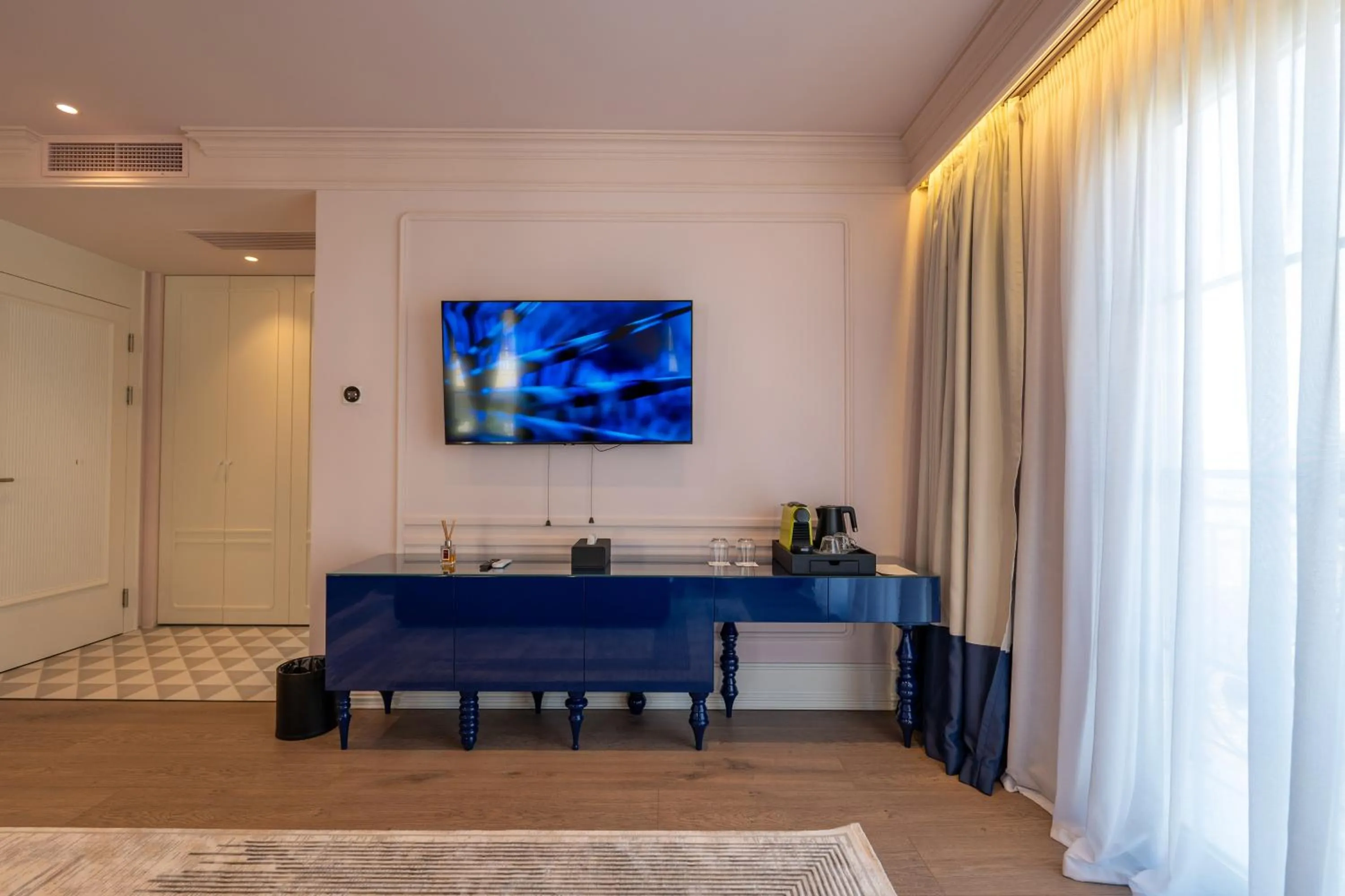 The Collector Hotel Boutique