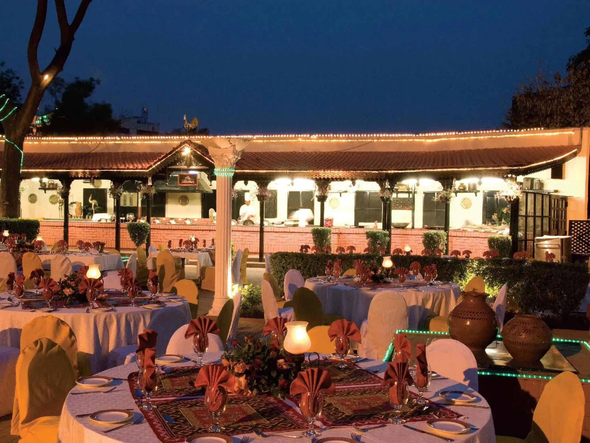Restaurant/places to eat in Avari Lahore Hotel Restaurant/places to eat in Avari Lahore Hotel