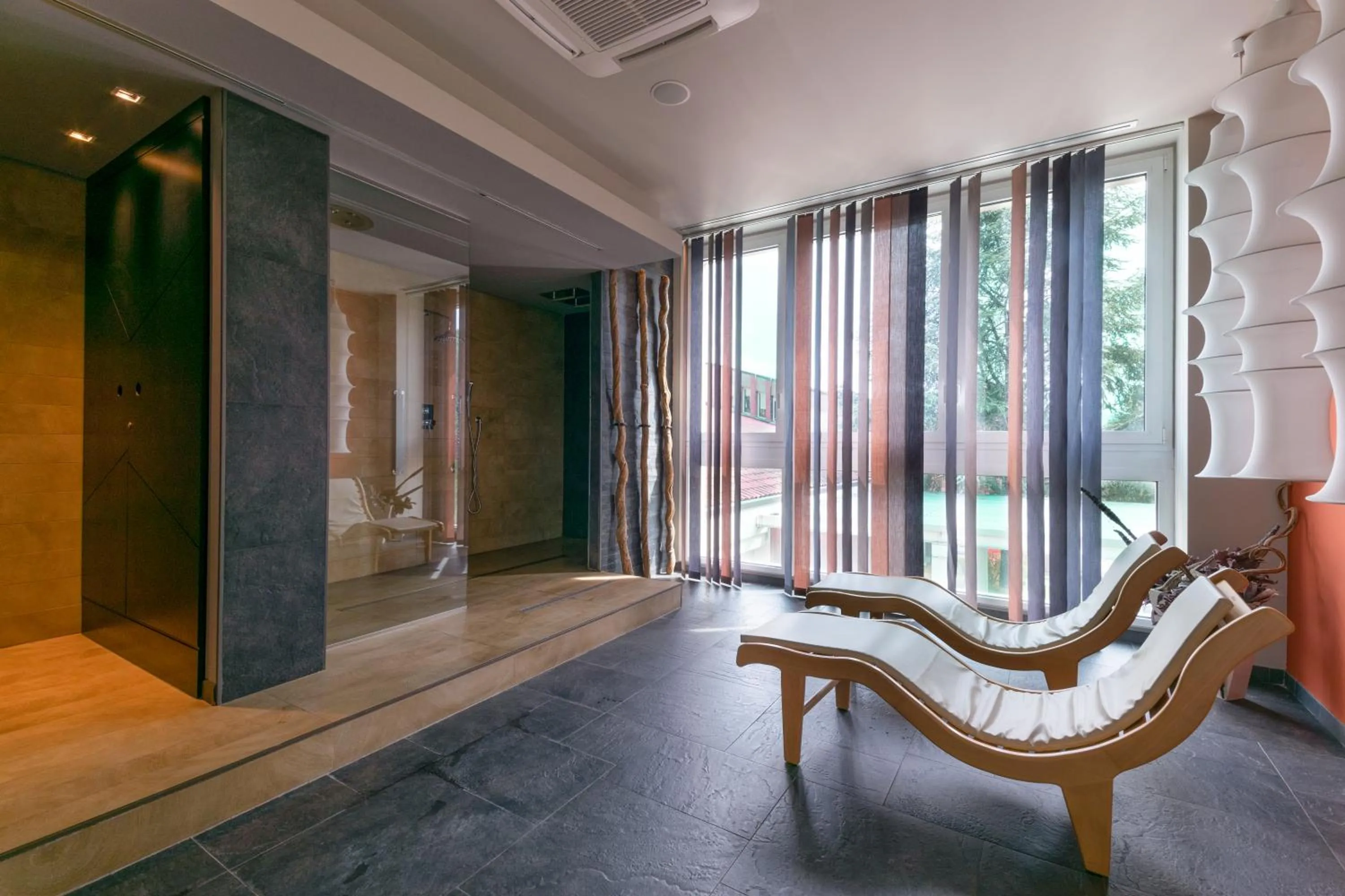 Spa and wellness centre/facilities in Admiral Park Hotel by Falco D'Oro Hotels