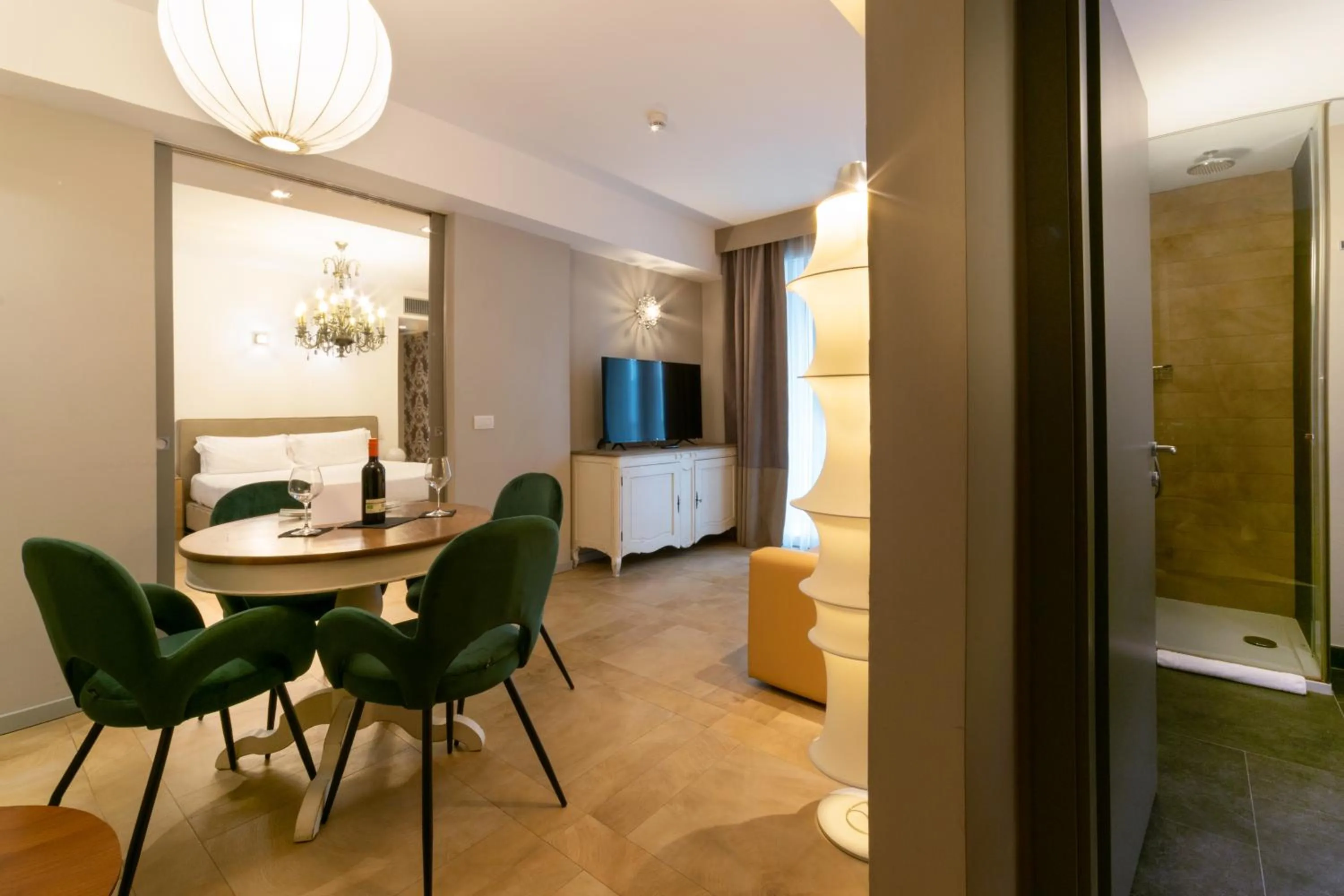 TV and multimedia in Admiral Park Hotel by Falco D'Oro Hotels