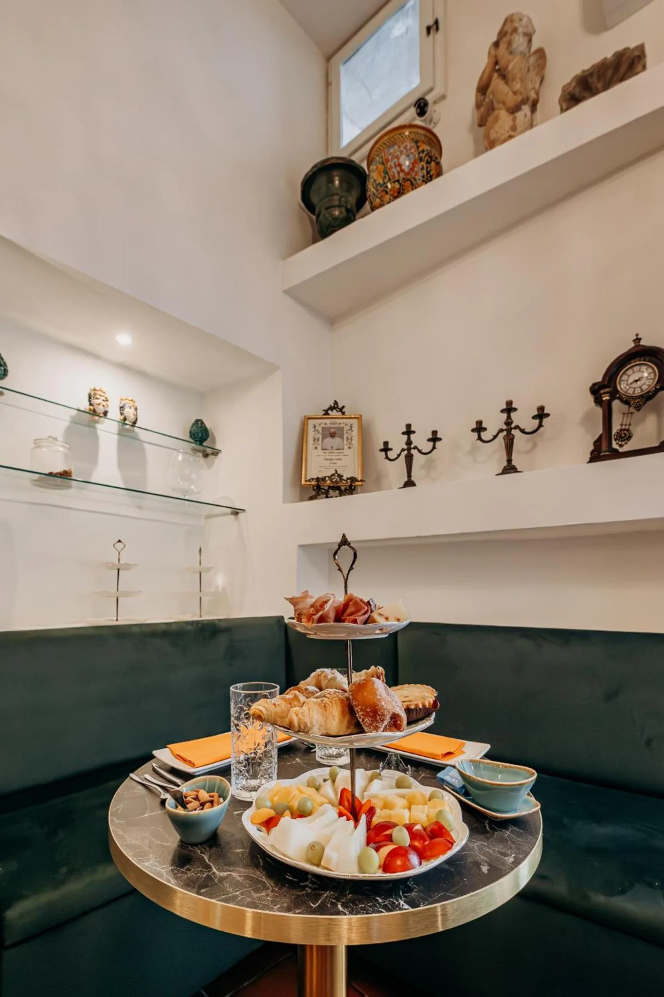 Lobby or reception in Palazzo Giunta - Porta Marina Ortigia