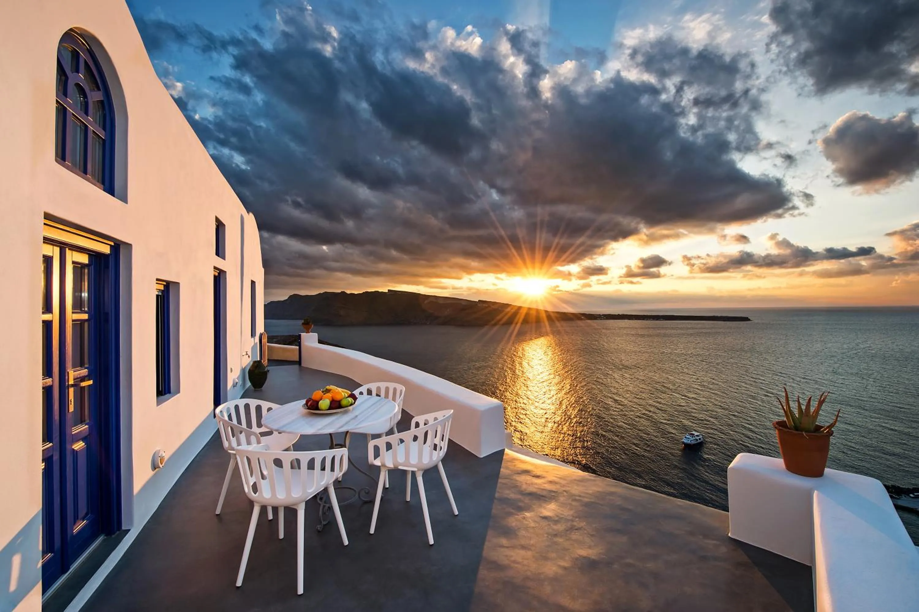Domus Solis Luxury Villa