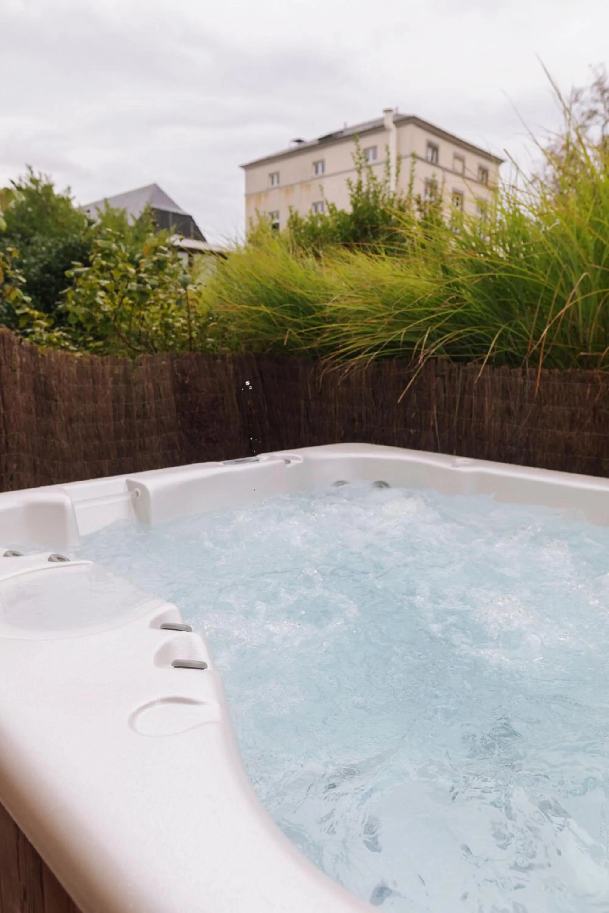 Hot Tub in Domaine des Terres du Val