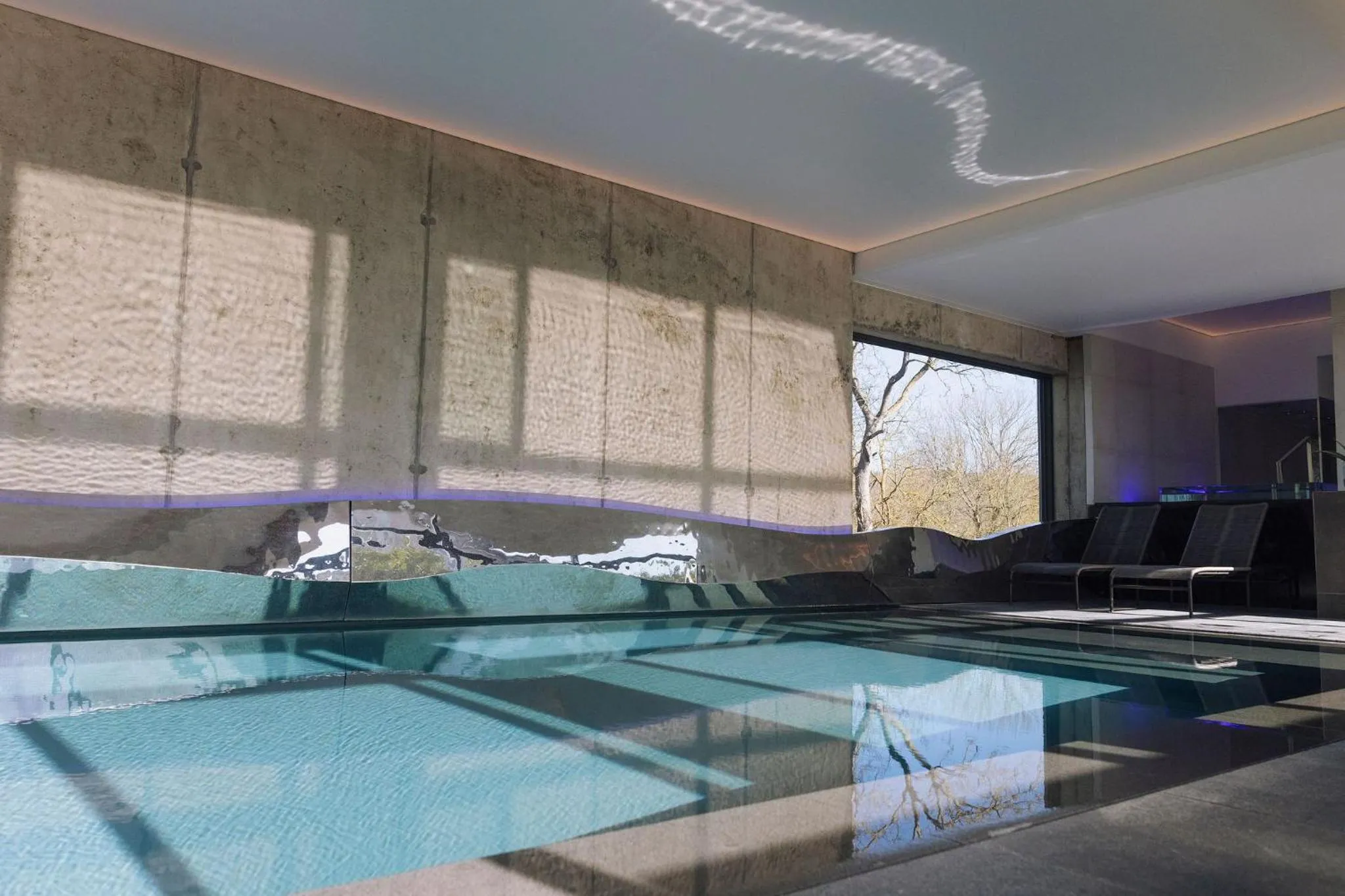 Pool view in Domaine des Terres du Val