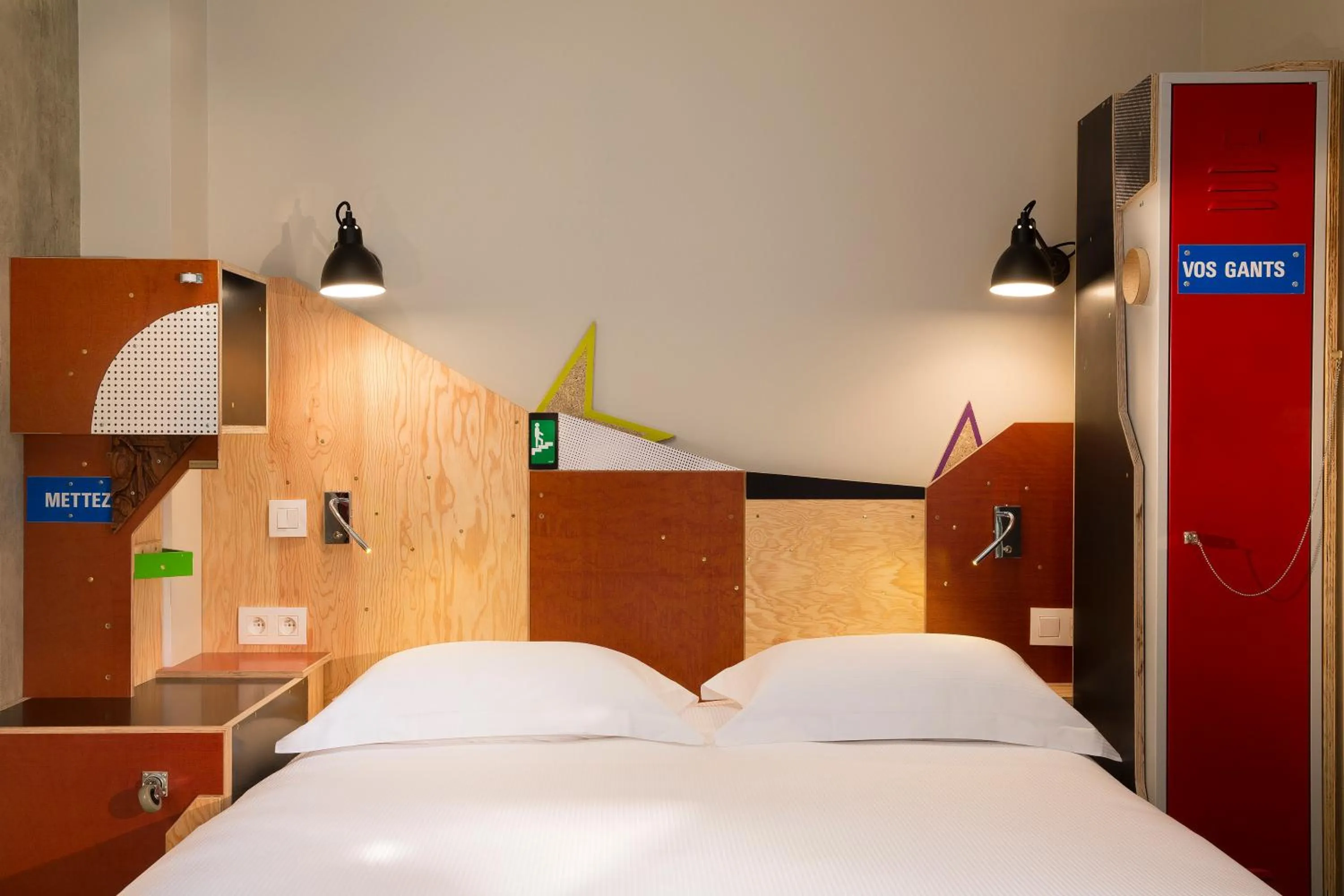 Bed in Hotel L’Antoine