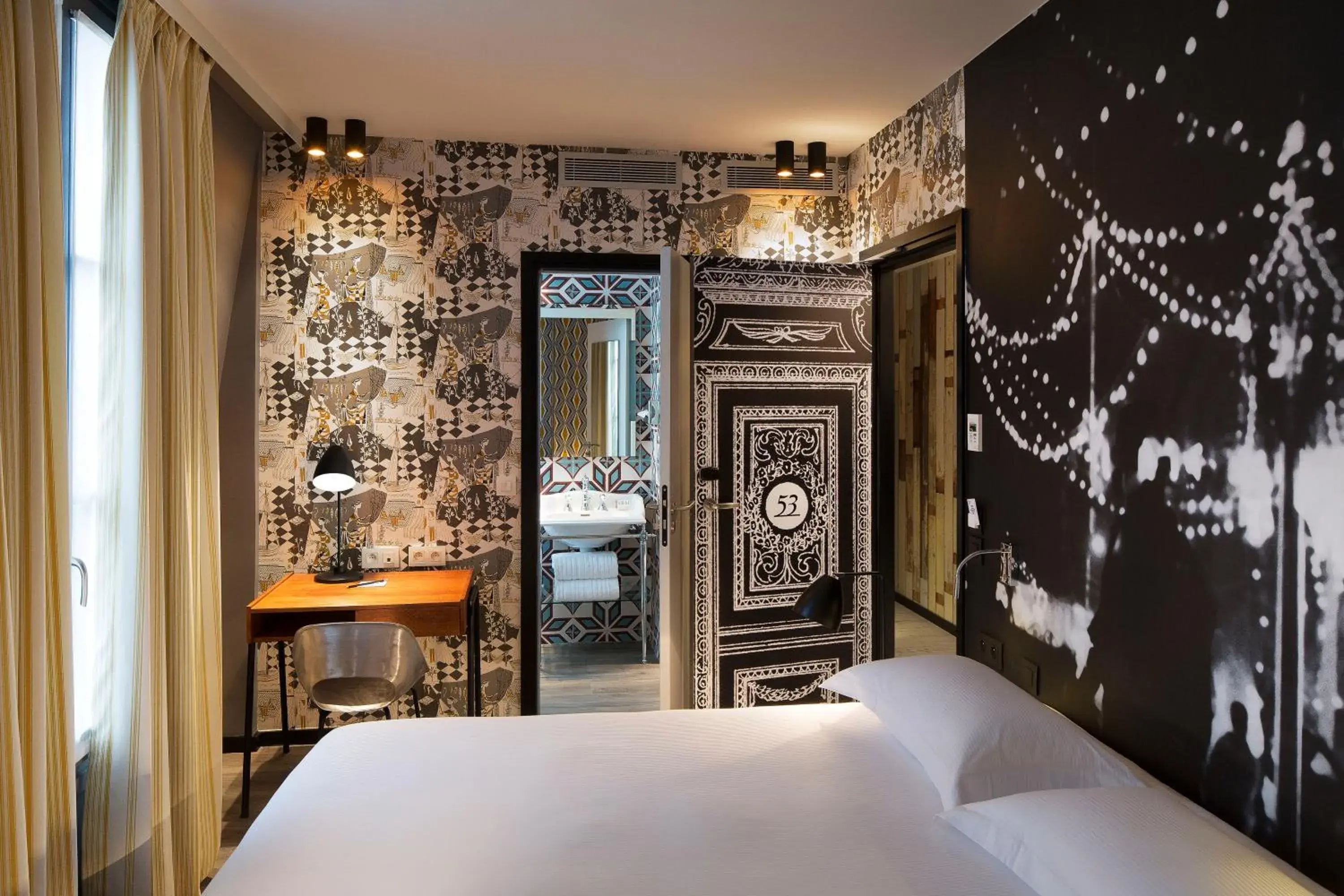 Day, Bed in Hotel L’Antoine Day, Bed in Hotel L’Antoine