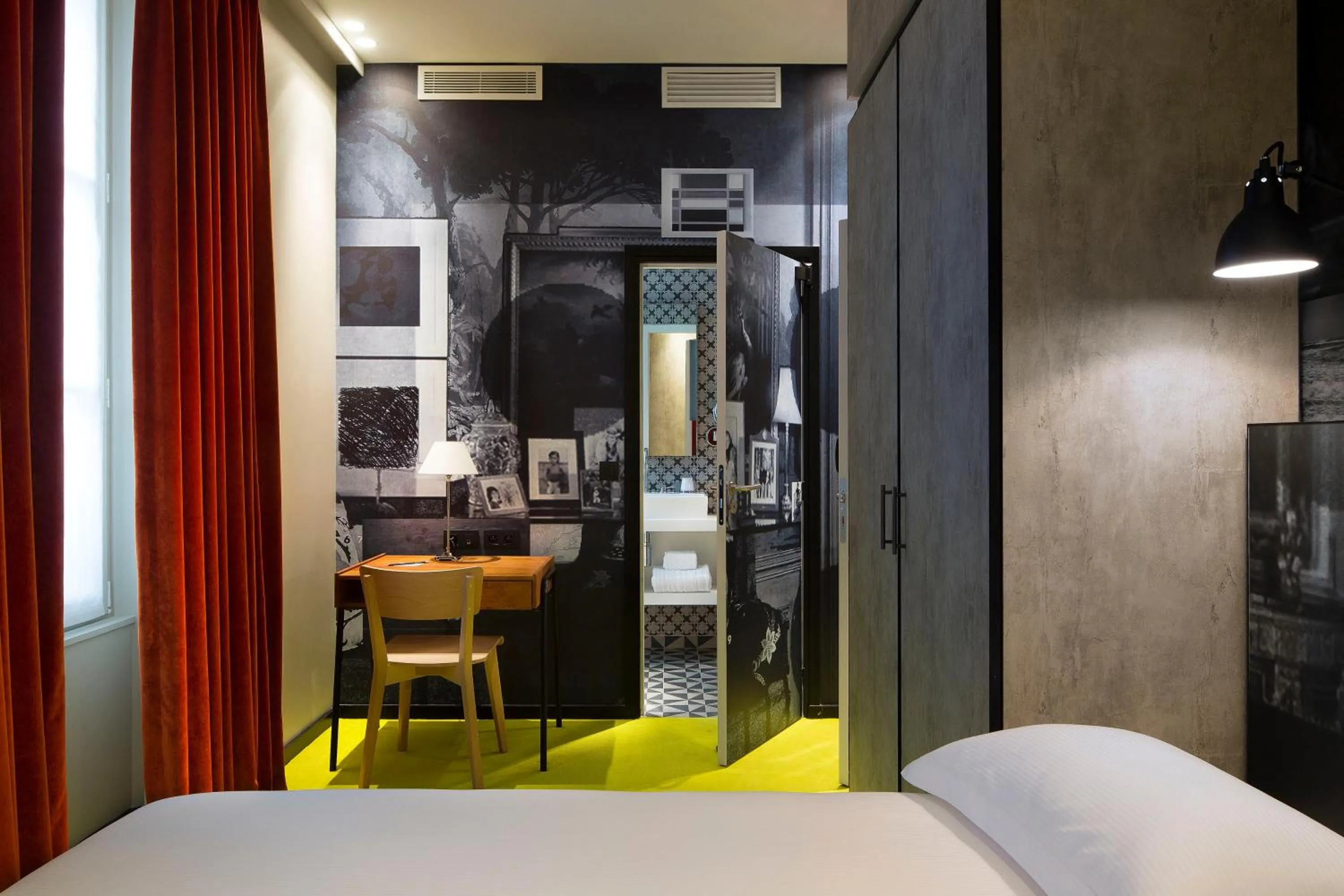 Day, Bed in Hotel L’Antoine