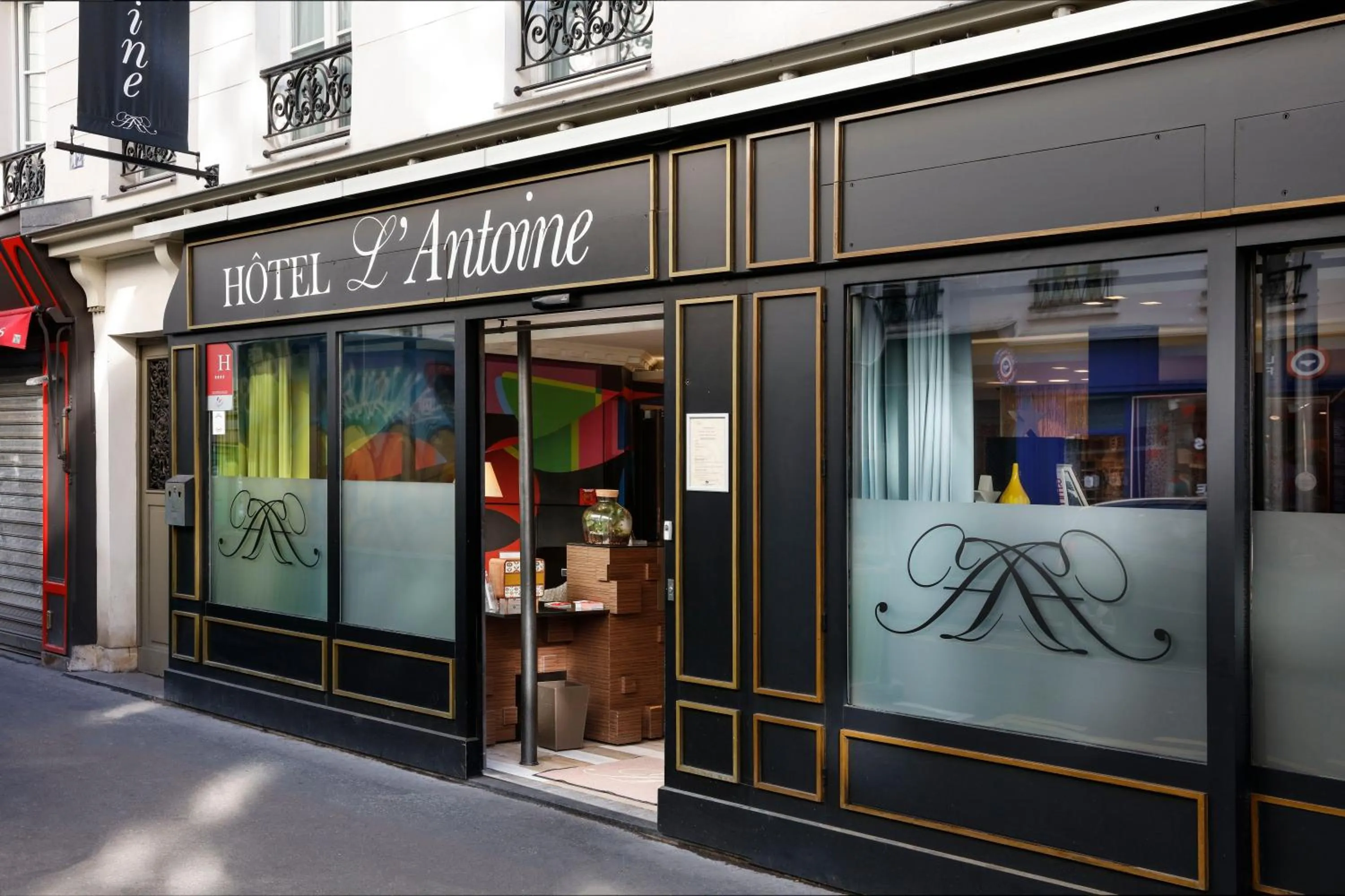 Facade/entrance in Hotel L’Antoine