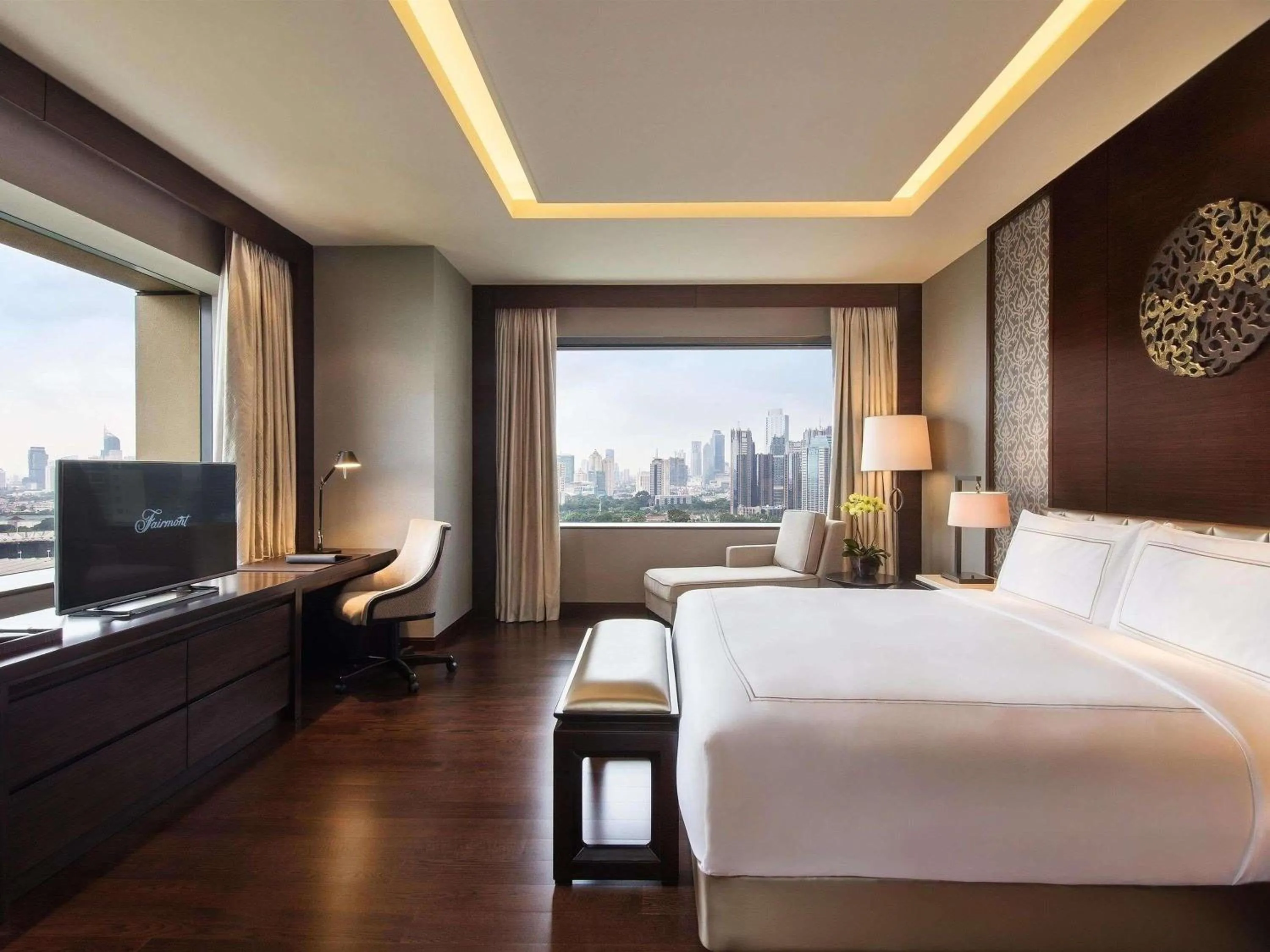 Bedroom, Bed in Fairmont Jakarta