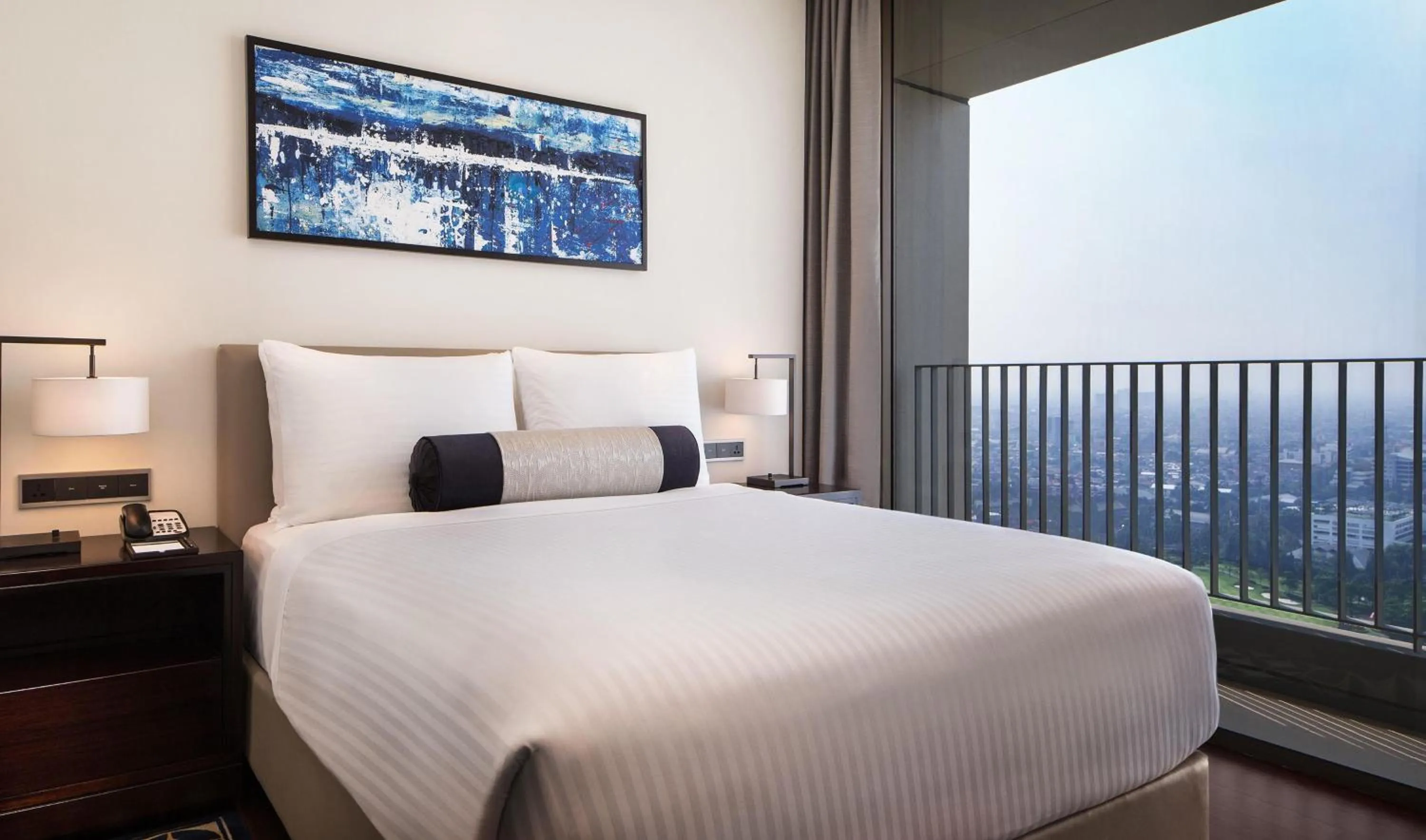 Bedroom, Bed in Fairmont Jakarta