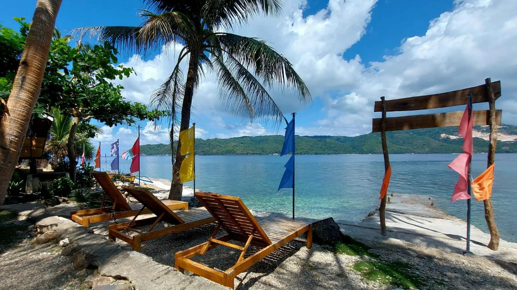 Tahanan sa Talisayan Beach House - Your Private Seaside Escape