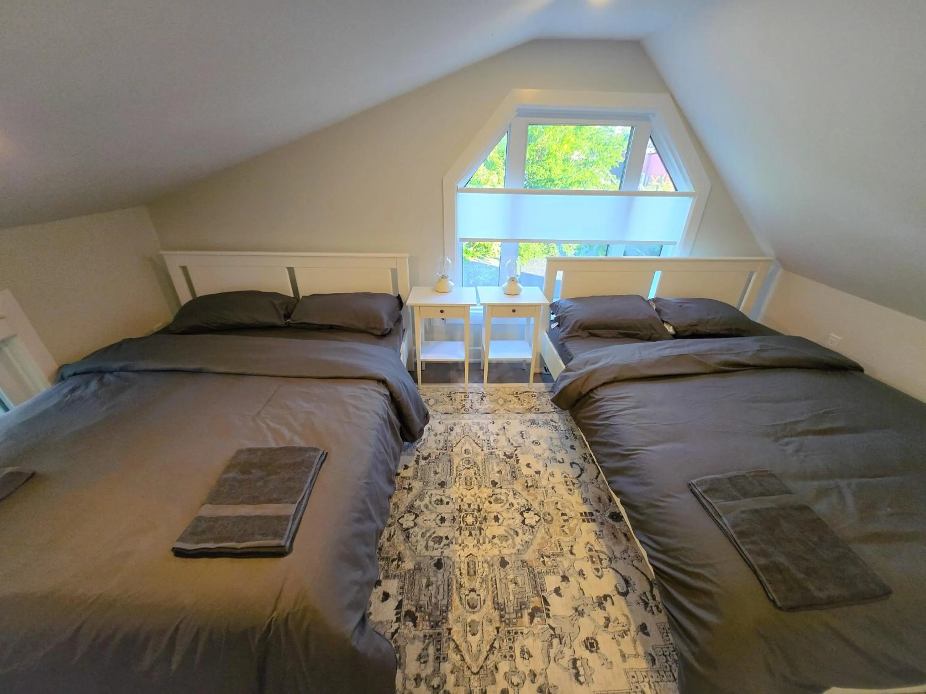Bed in Byward-Market Luxury GuestHouse