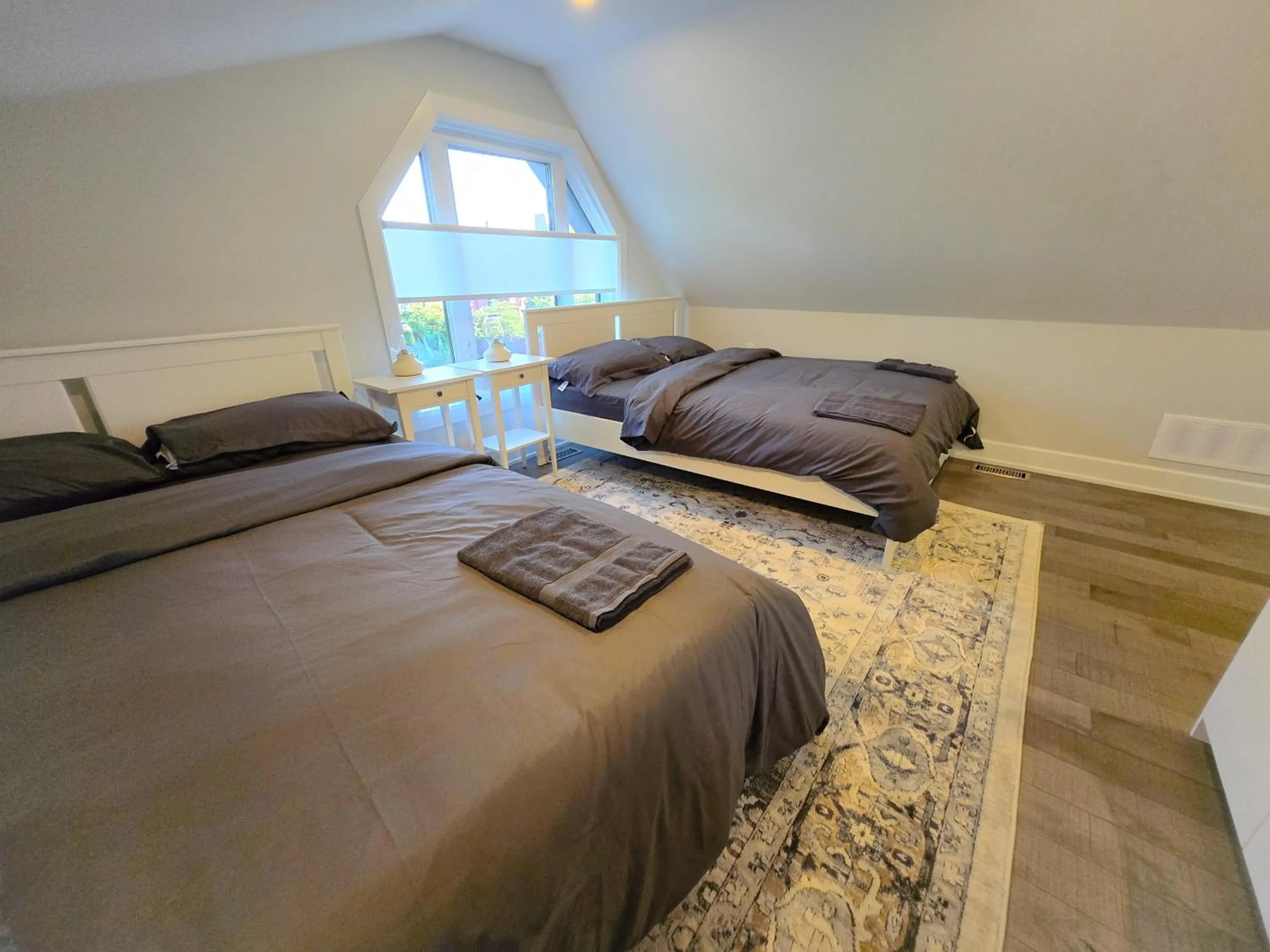 Bed in Byward-Market Luxury GuestHouse
