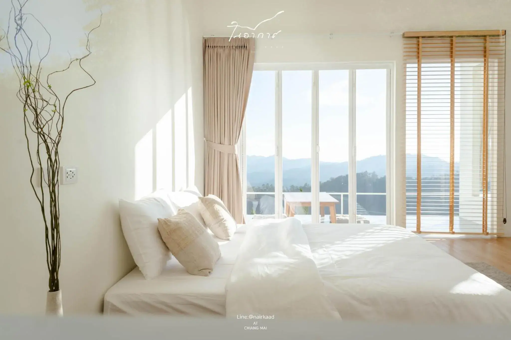 Bed in Bon r kaad Bed in Bon r kaad