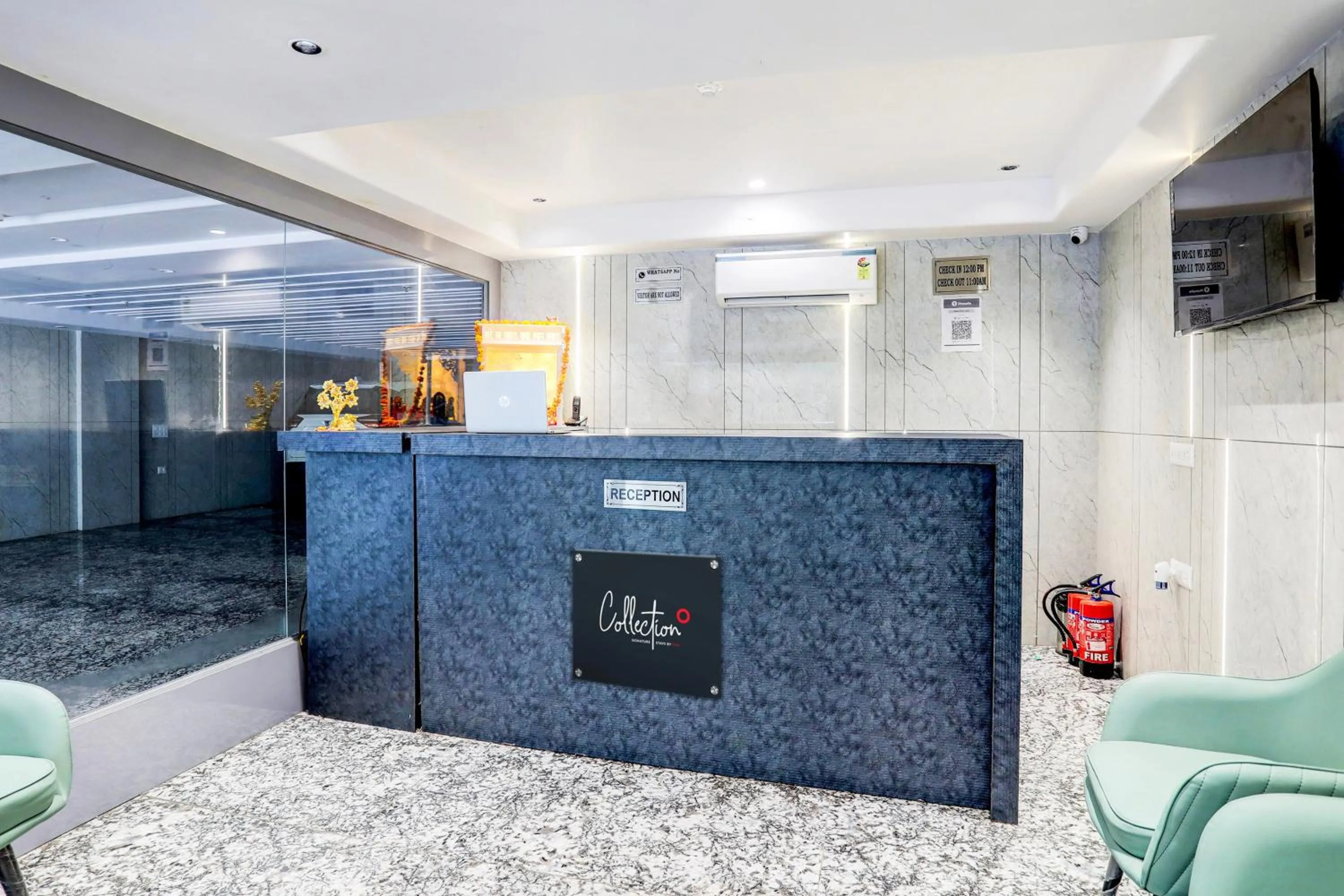 Lobby or reception in Collection O THE PARK LANE