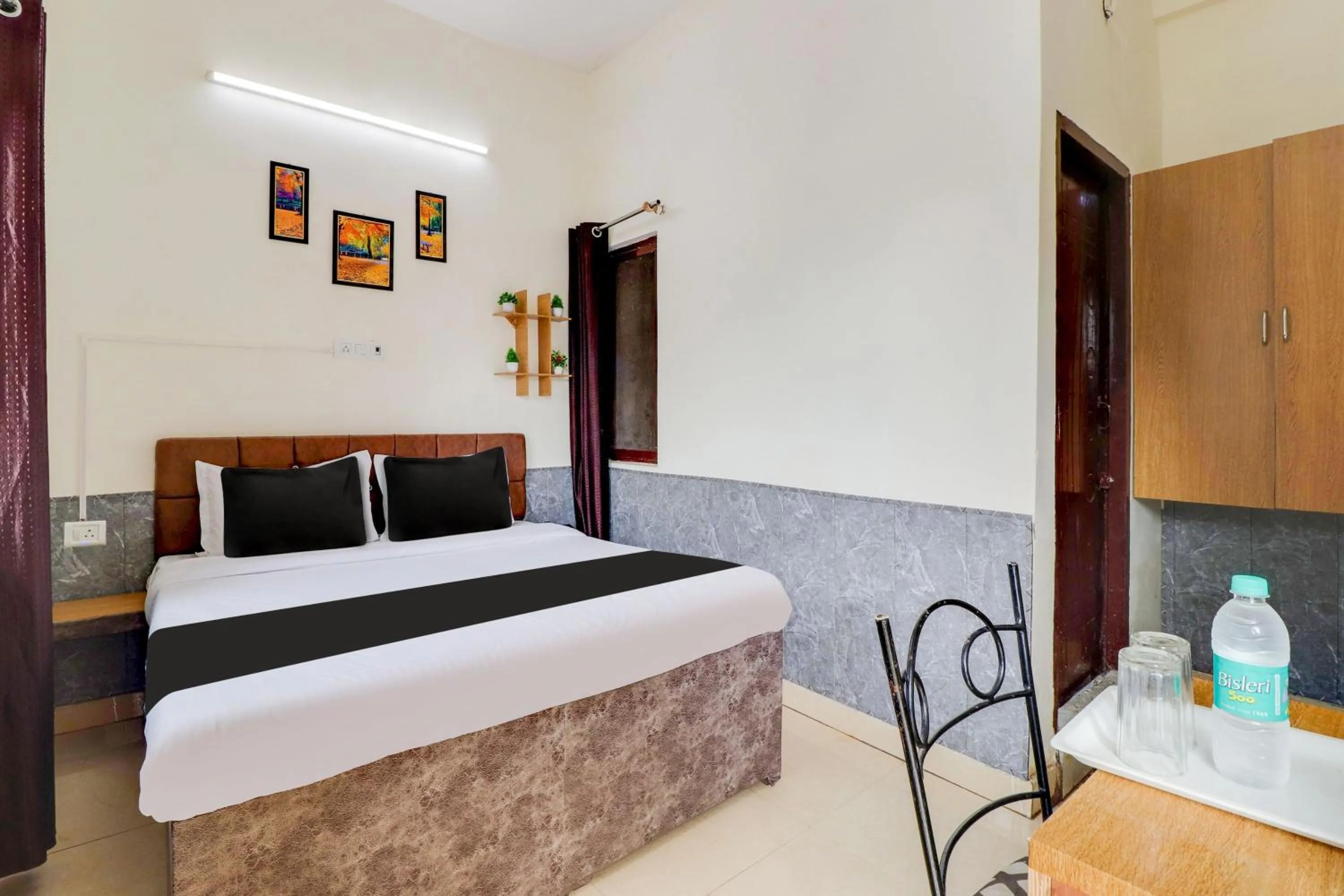 Bedroom, Bed in Hotel O Second Home Residency