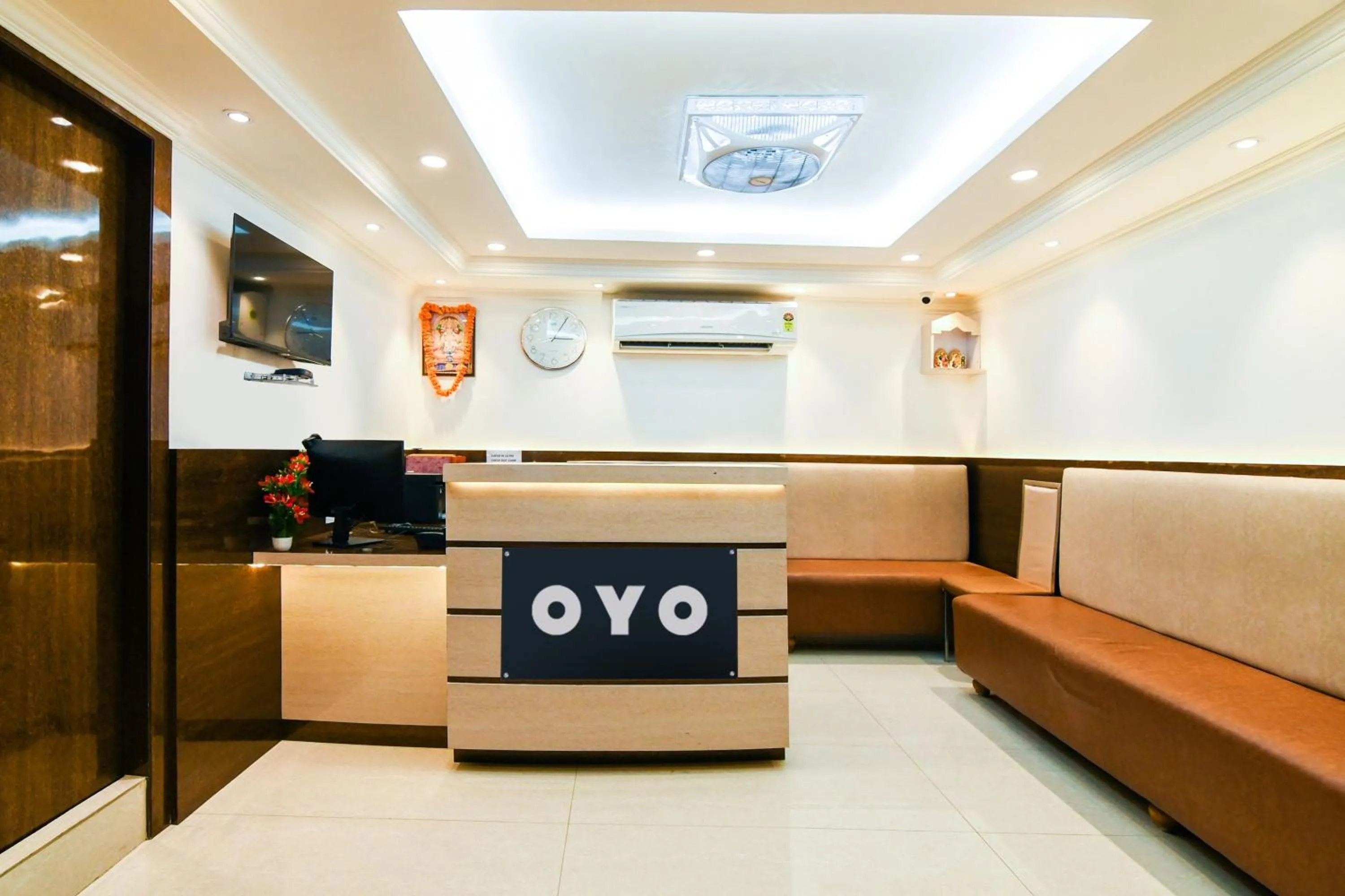 Lobby or reception in Super Hotel O Eminent Hotel