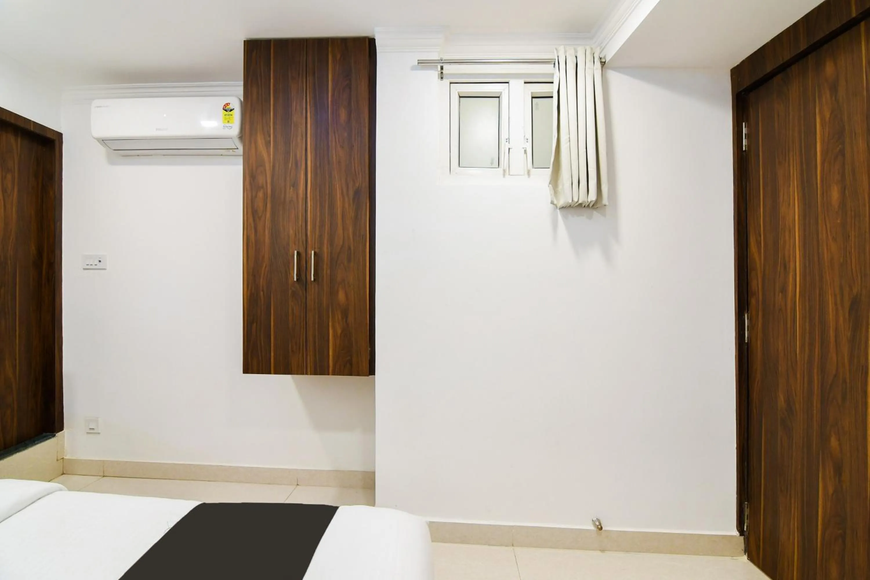 Bedroom, Bed in Super Hotel O Eminent Hotel