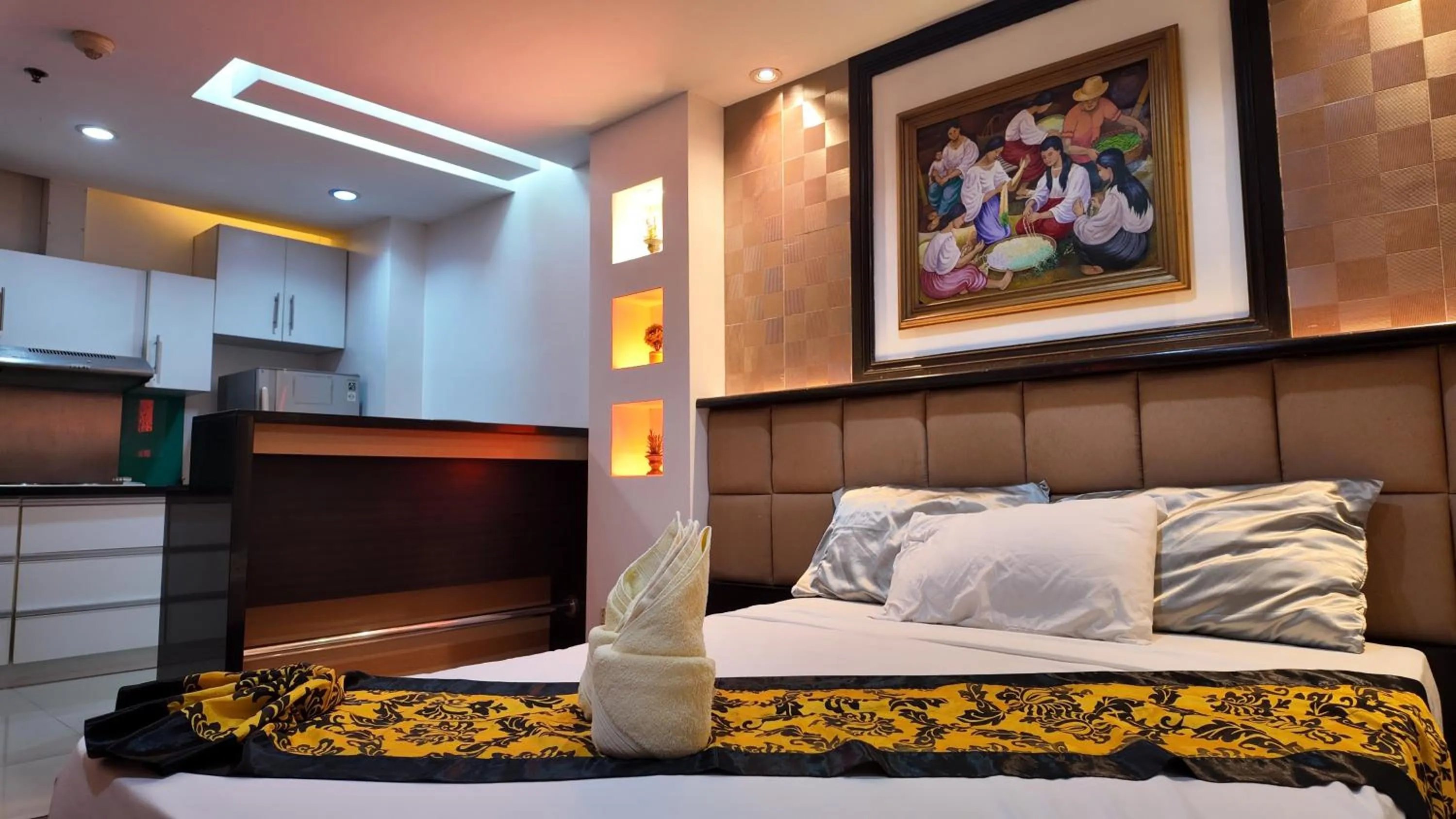 Bed in Kay Hotel and Residences