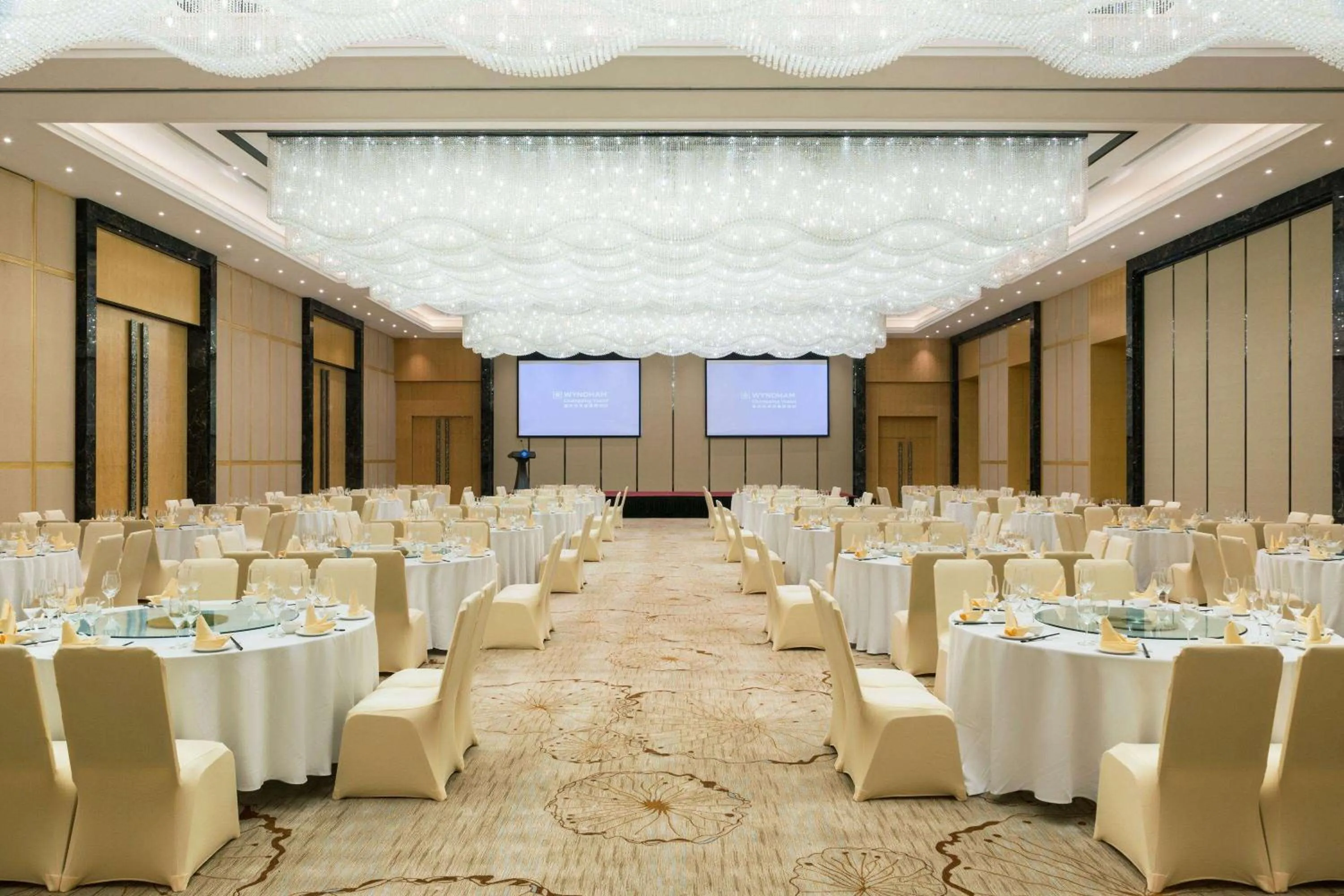 Banquet/Function facilities in Wyndham Chongqing Yuelai