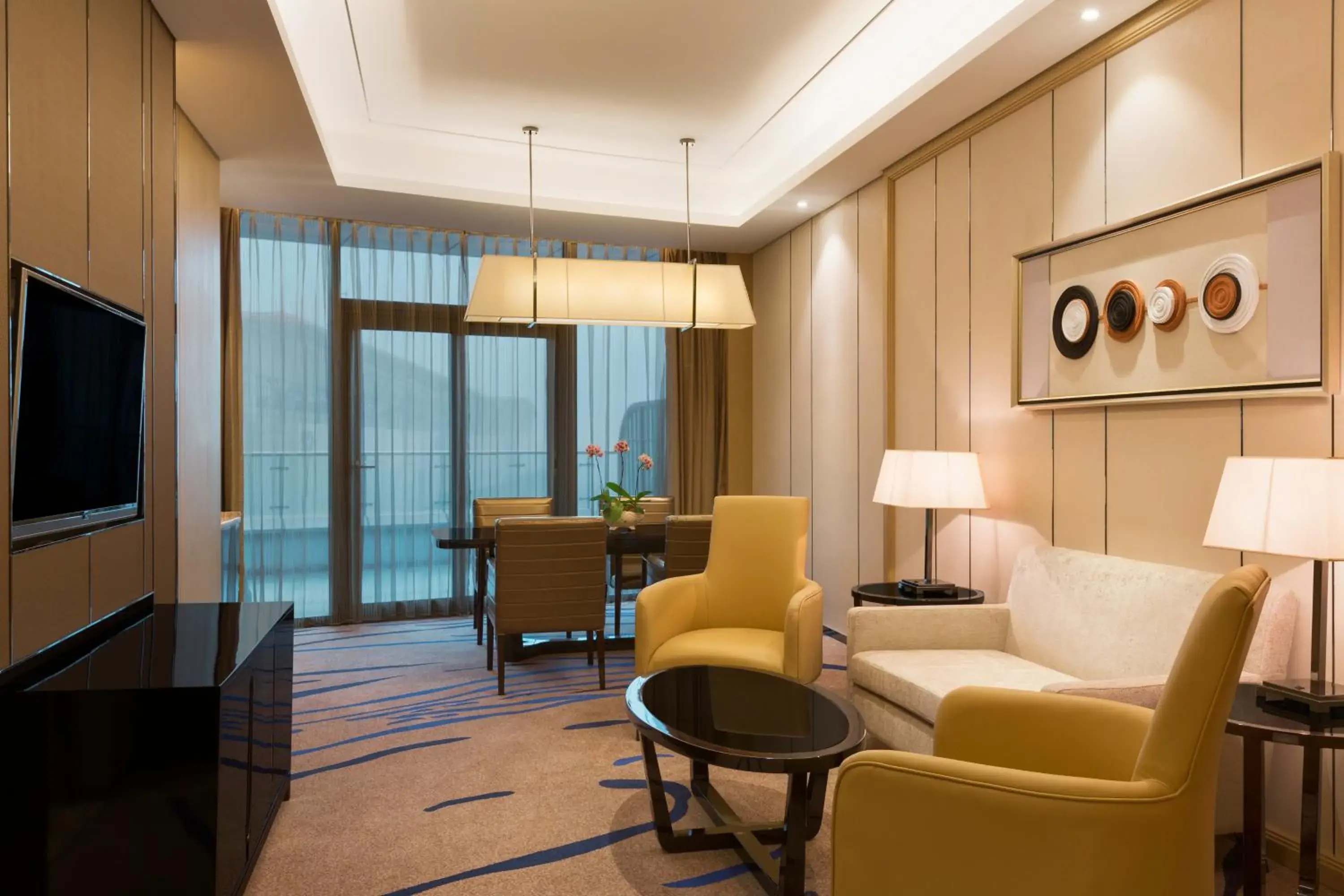 Luxury King Suite in Wyndham Chongqing Yuelai Luxury King Suite in Wyndham Chongqing Yuelai