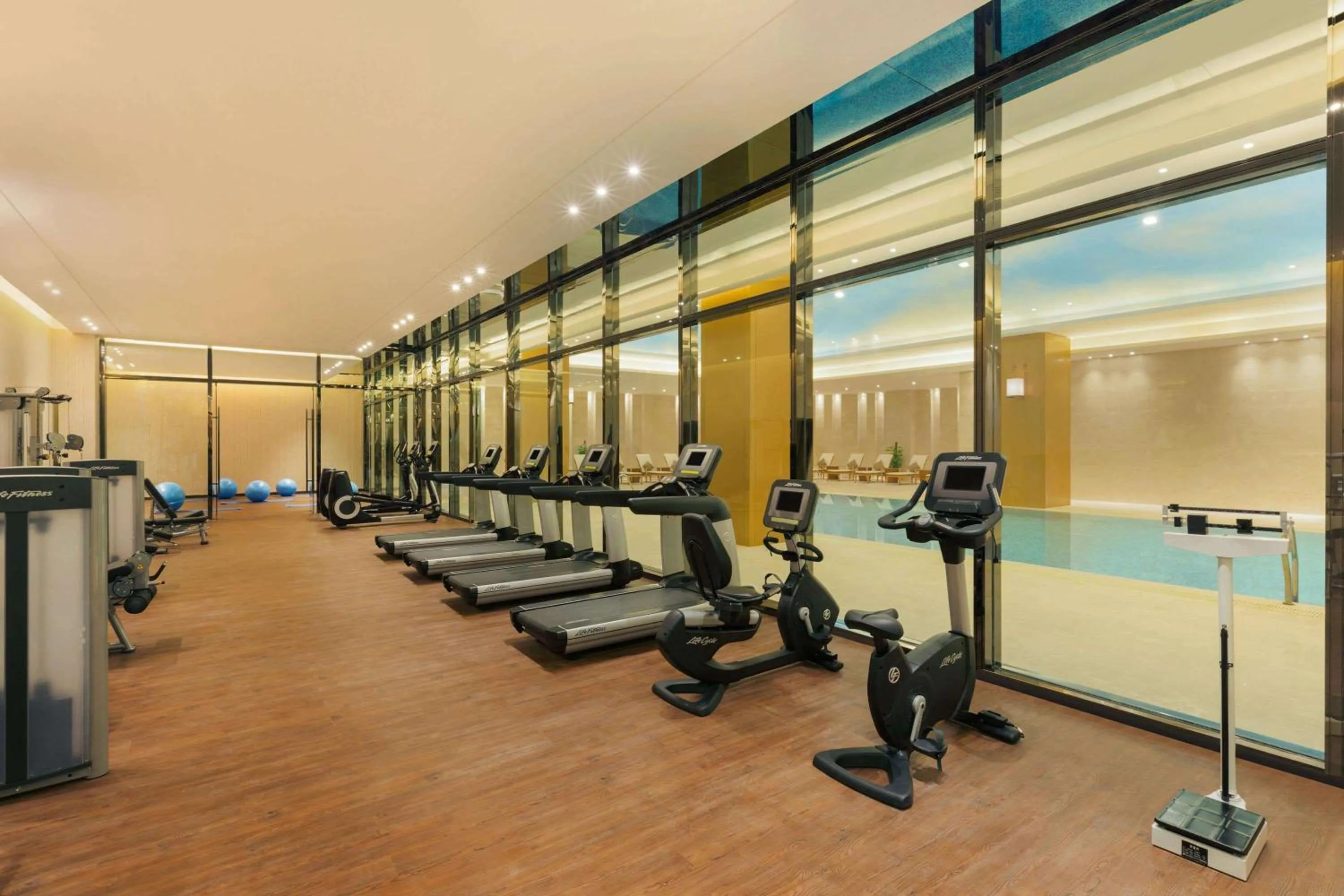 Fitness centre/facilities in Wyndham Chongqing Yuelai