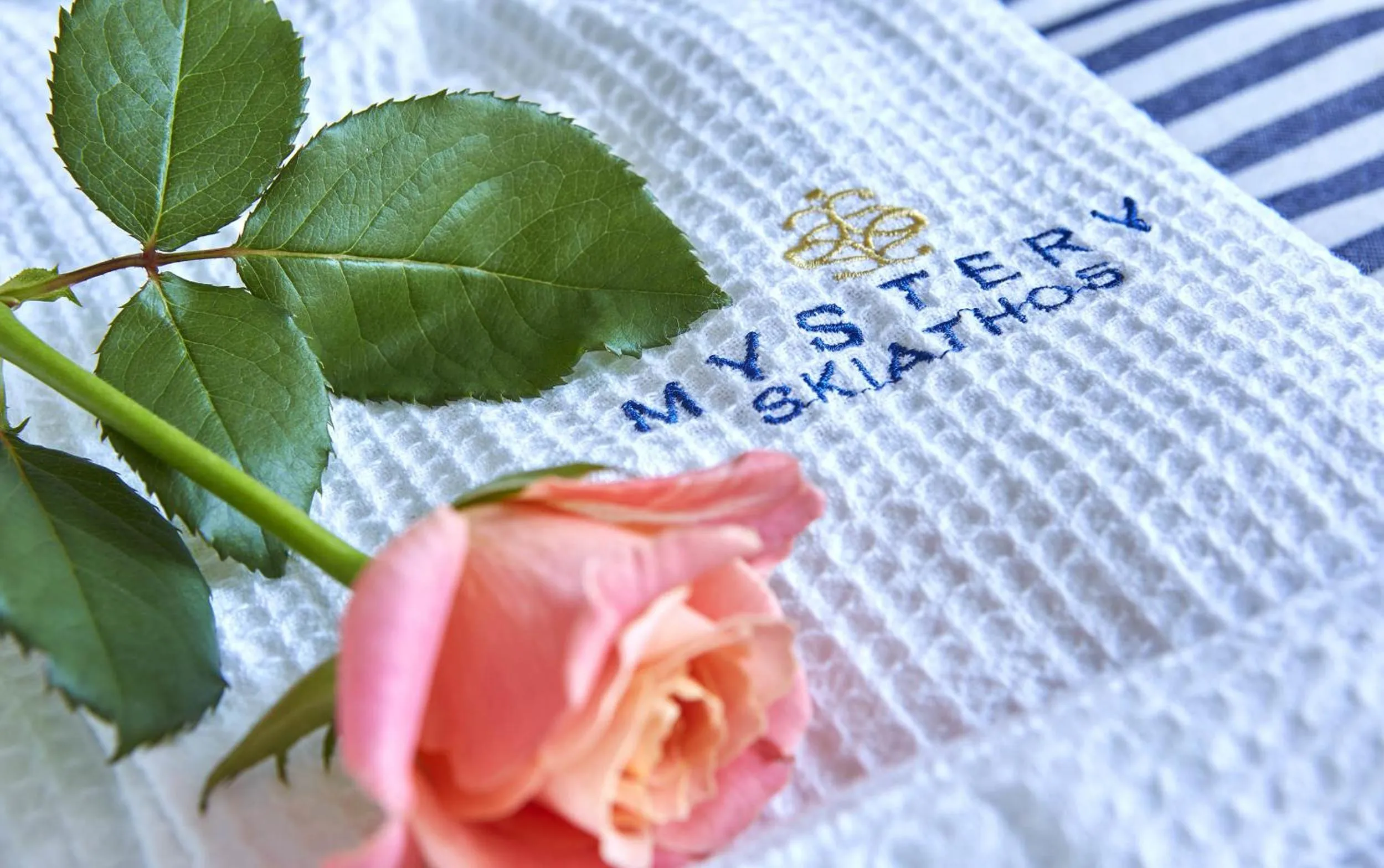 Bed in Mystery Skiathos Luxury Residence