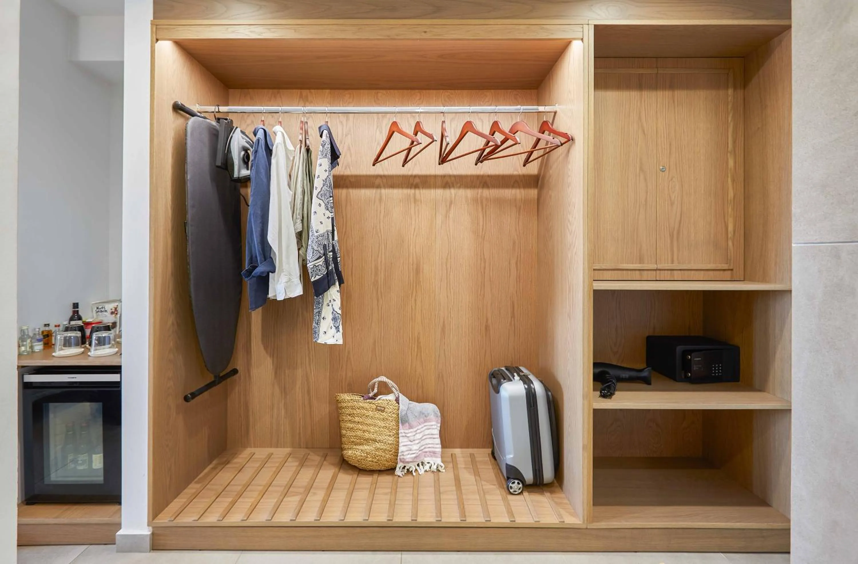 minibar in Mystery Skiathos Luxury Residence