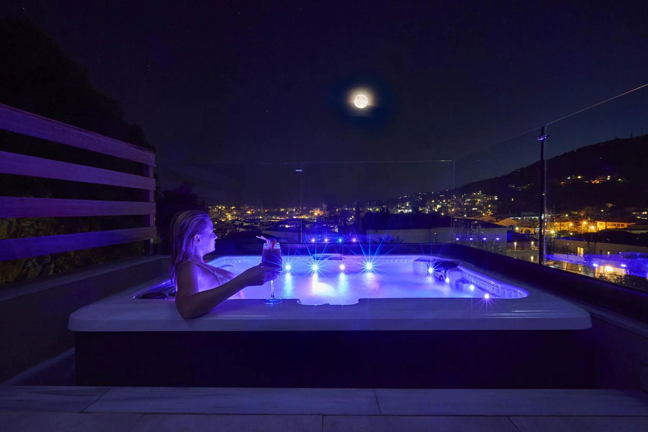 Night in Mystery Skiathos Luxury Residence