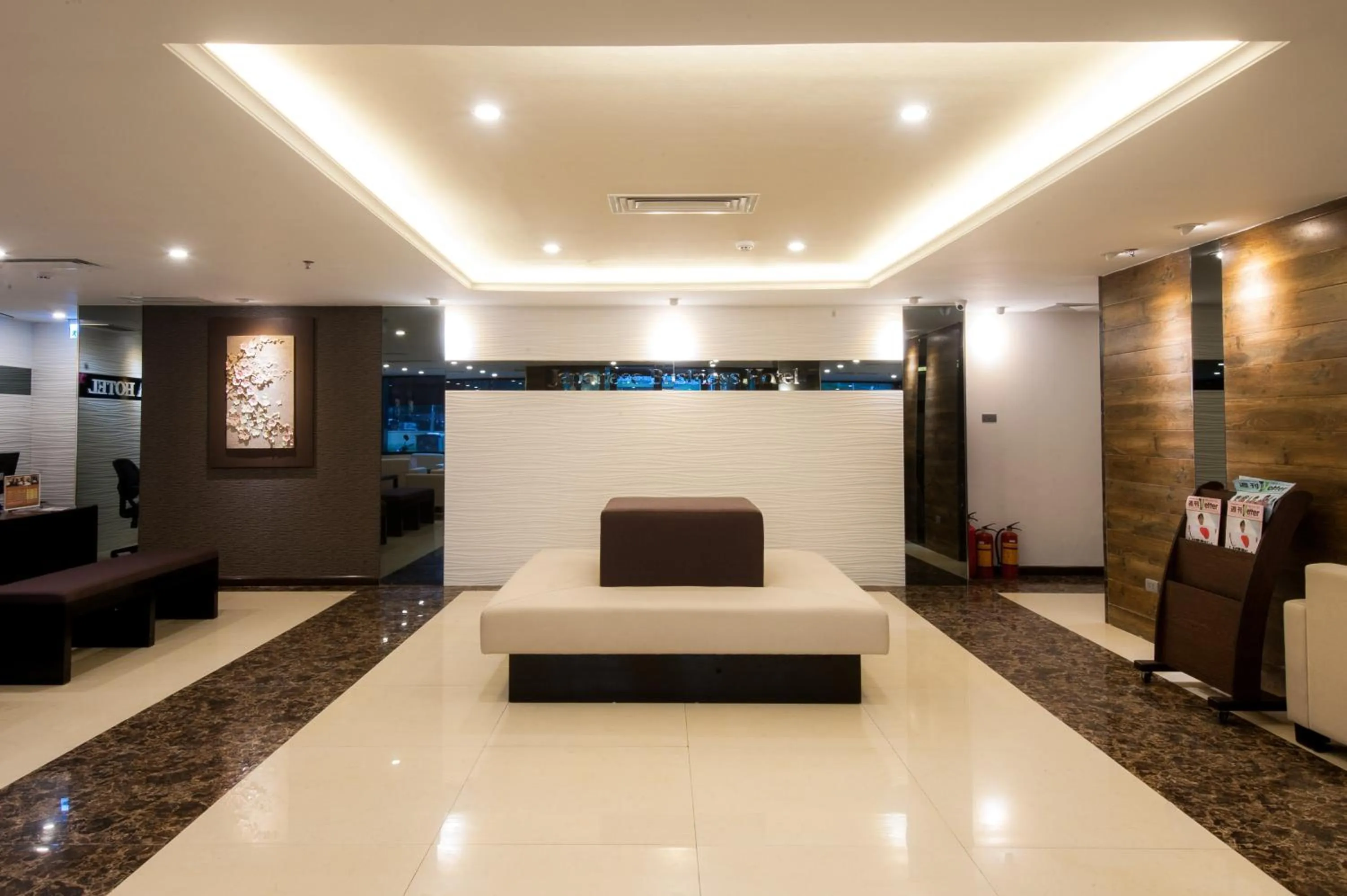 Lobby or reception in Sakura Hotel