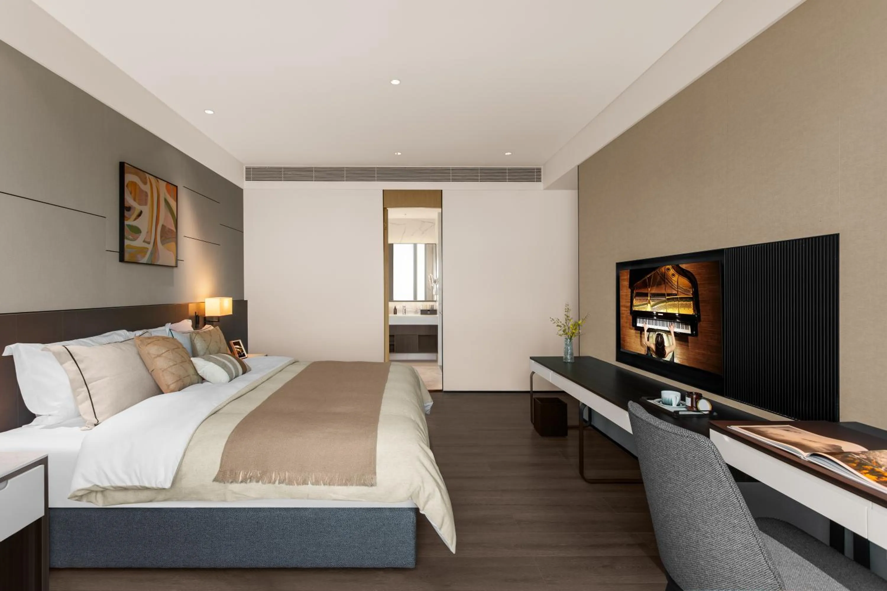 Bed in Ascott Fengyishan Shenzhen