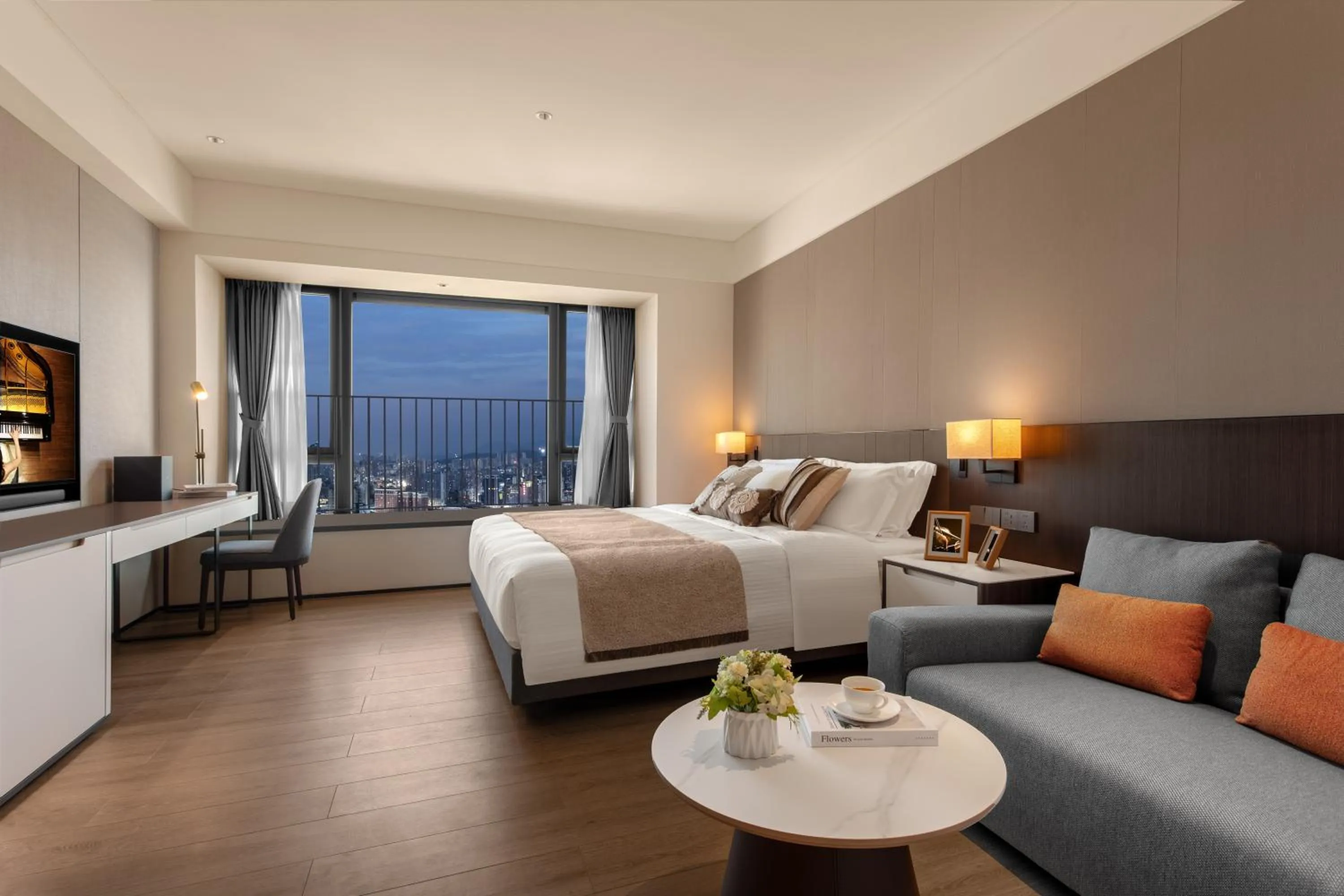 Bed in Ascott Fengyishan Shenzhen