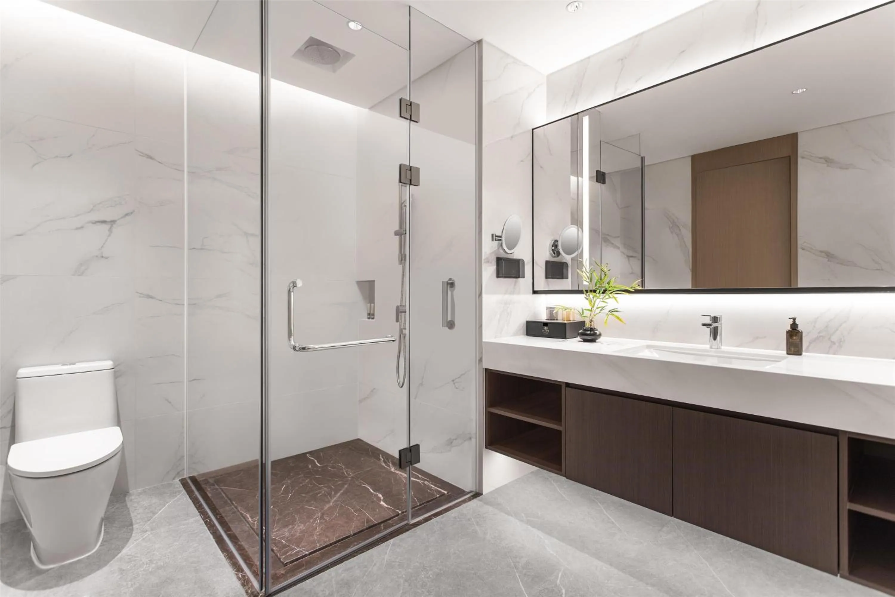Bathroom in Ascott Fengyishan Shenzhen