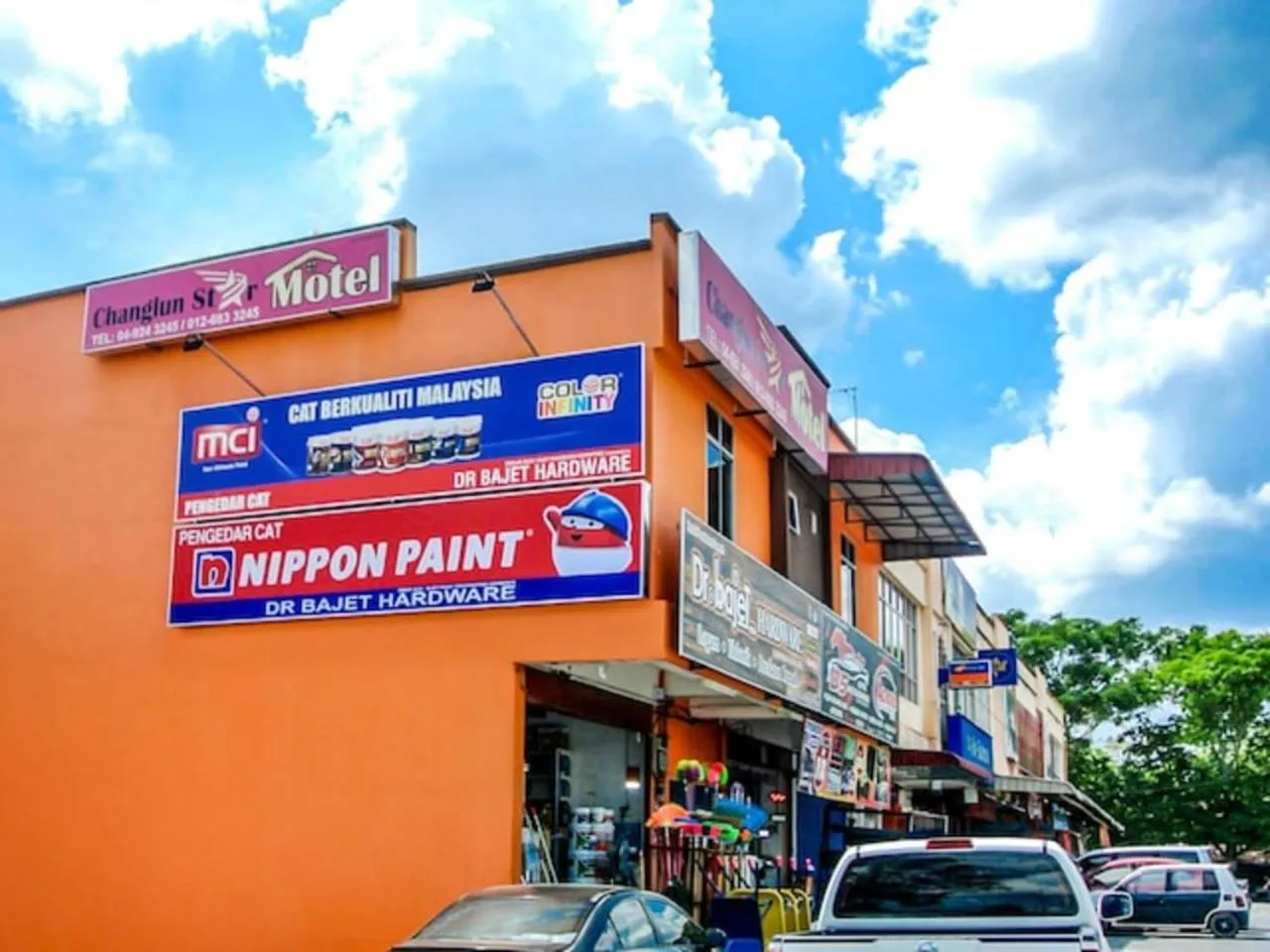 Property building in Changlun Star Hotel