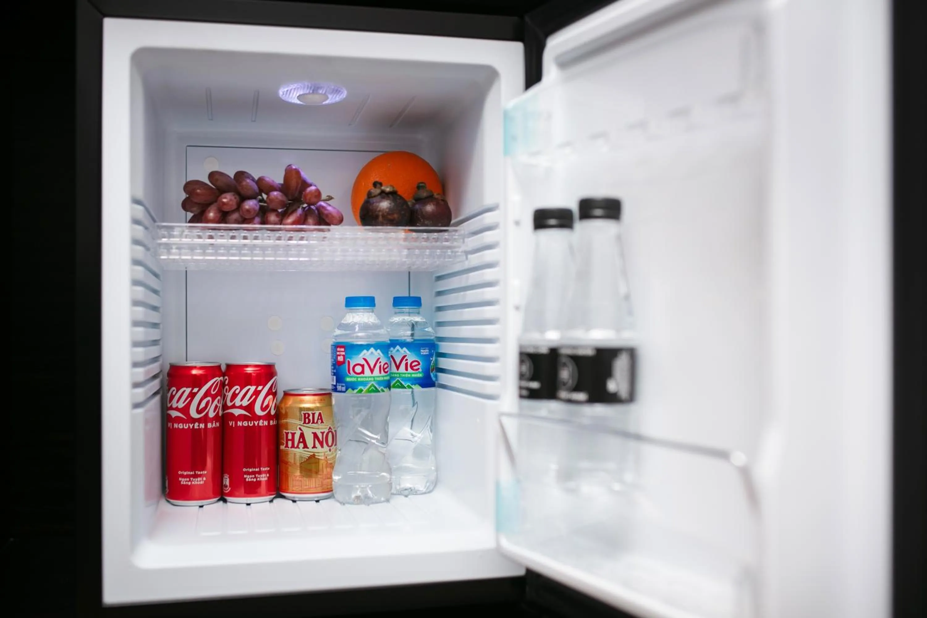 minibar in Le Premier Hotel & Rooftop Bar