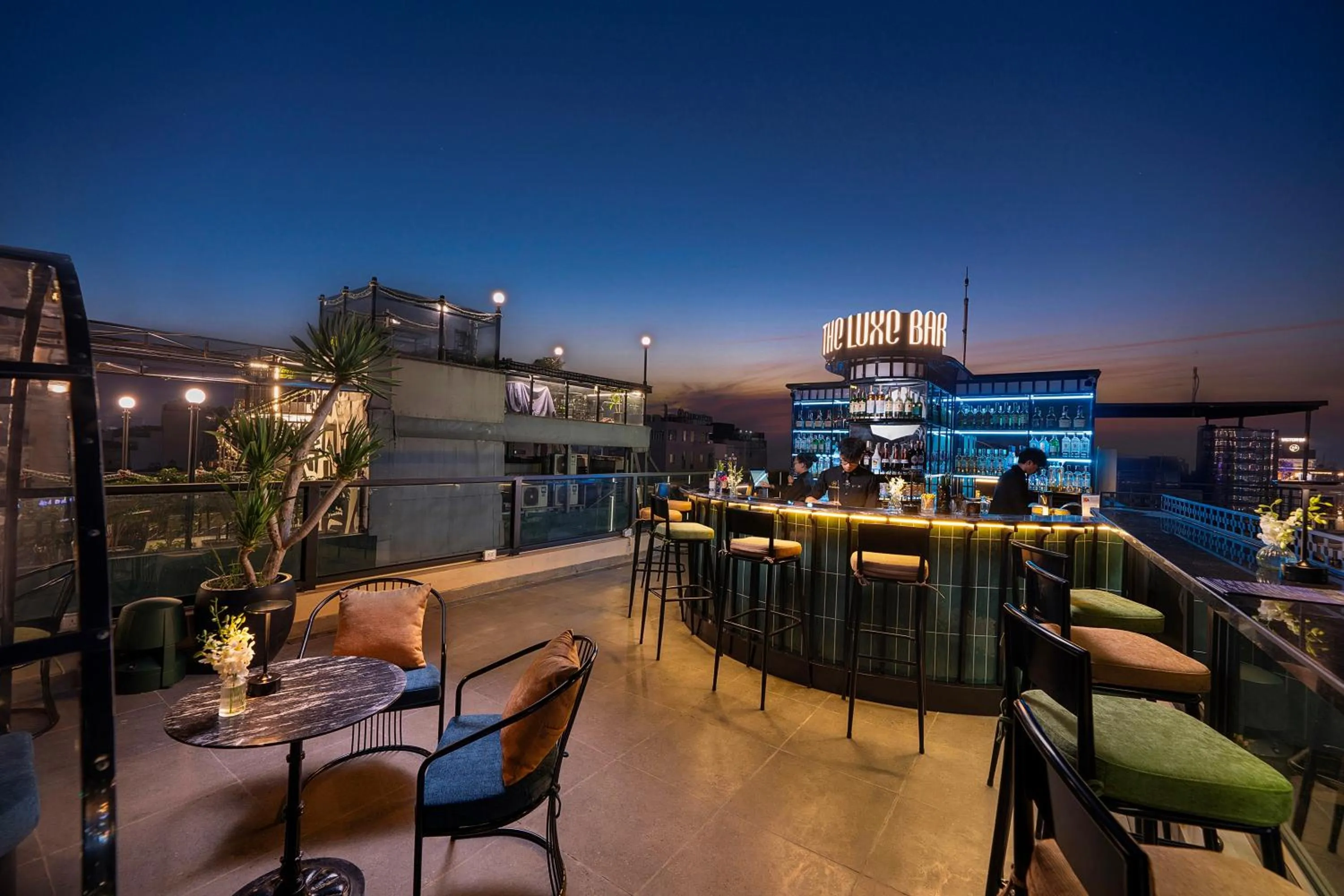 Lounge or bar in Le Premier Hotel & Rooftop Bar