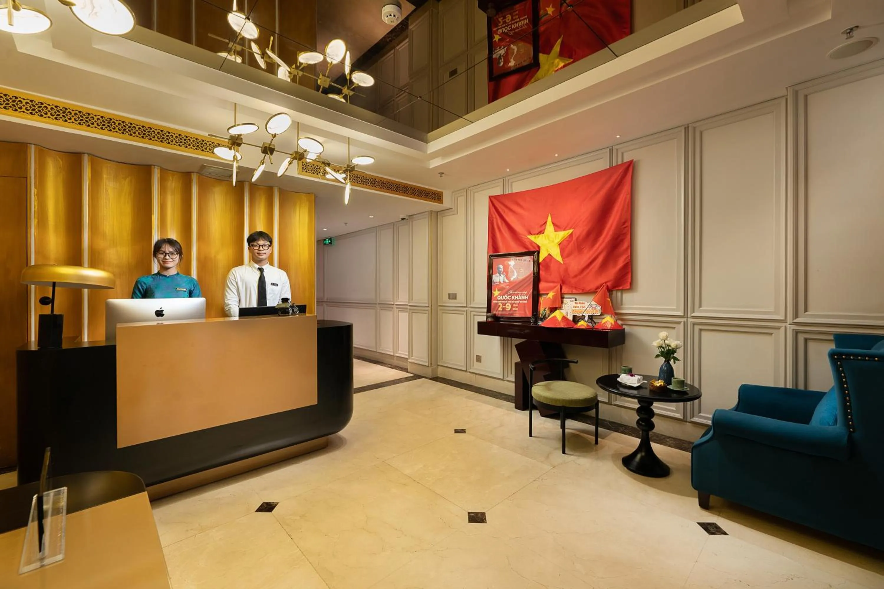 Lobby or reception in Le Premier Hotel & Rooftop Bar