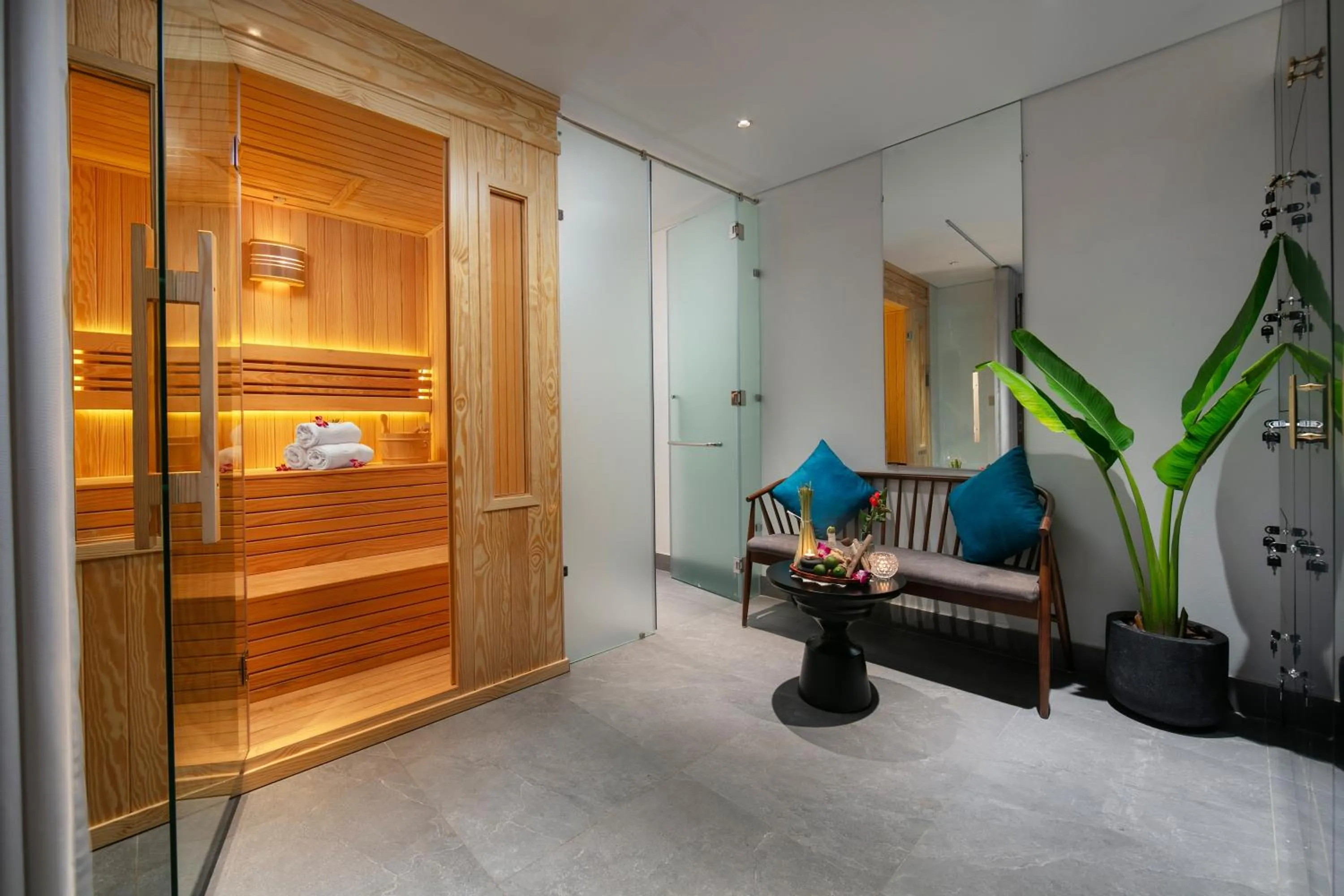 Spa and wellness centre/facilities in Le Premier Hotel & Rooftop Bar