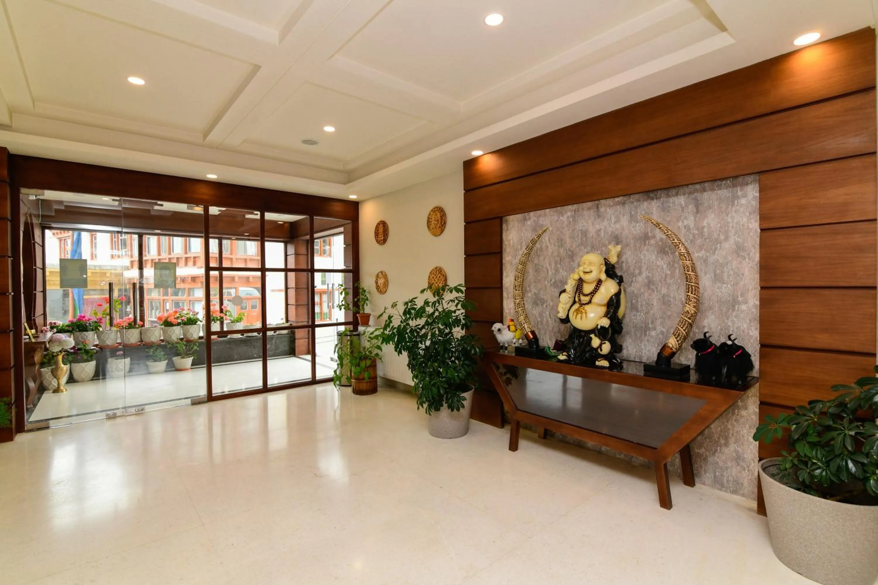 Decorative detail in Tsokar Retreat