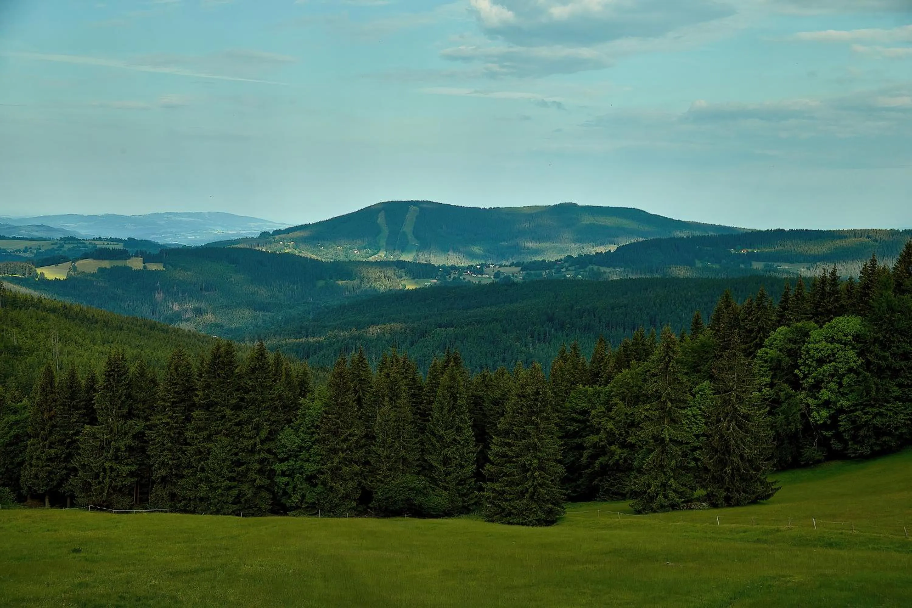 Facade/entrance in Hotel Tetřeví Boudy