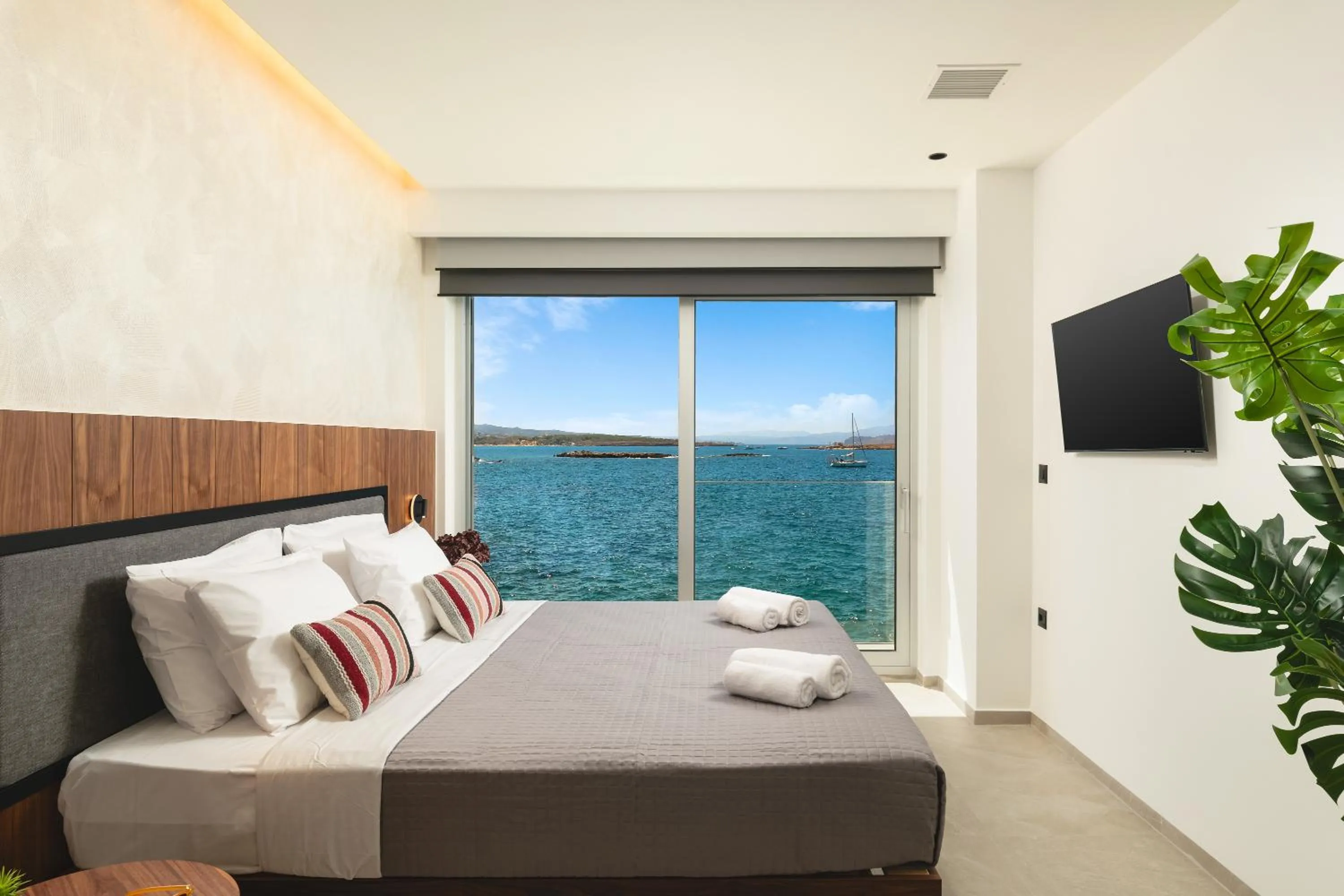 Bed in Elia Sea Suites