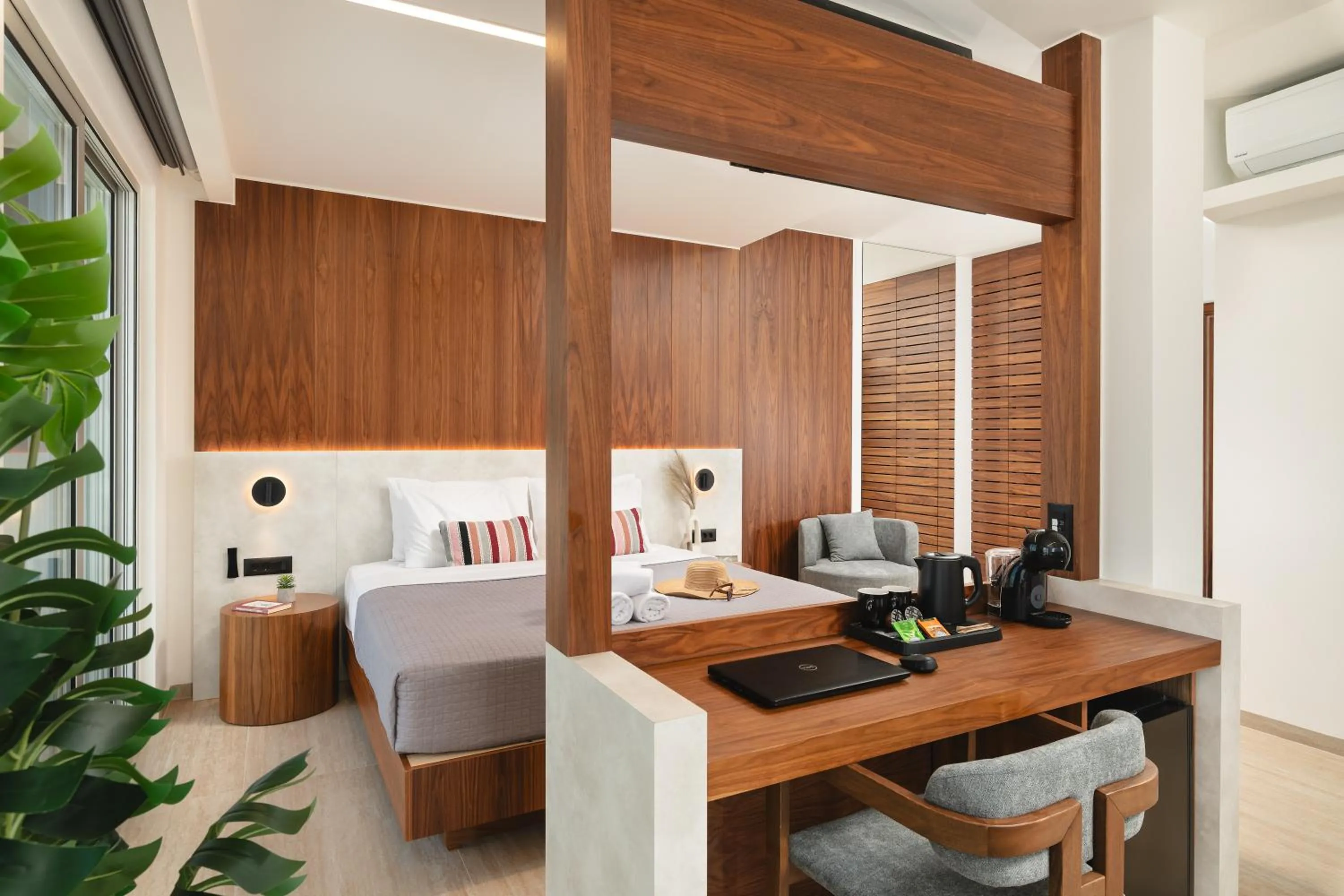 Coffee/tea facilities, Bed in Elia Sea Suites