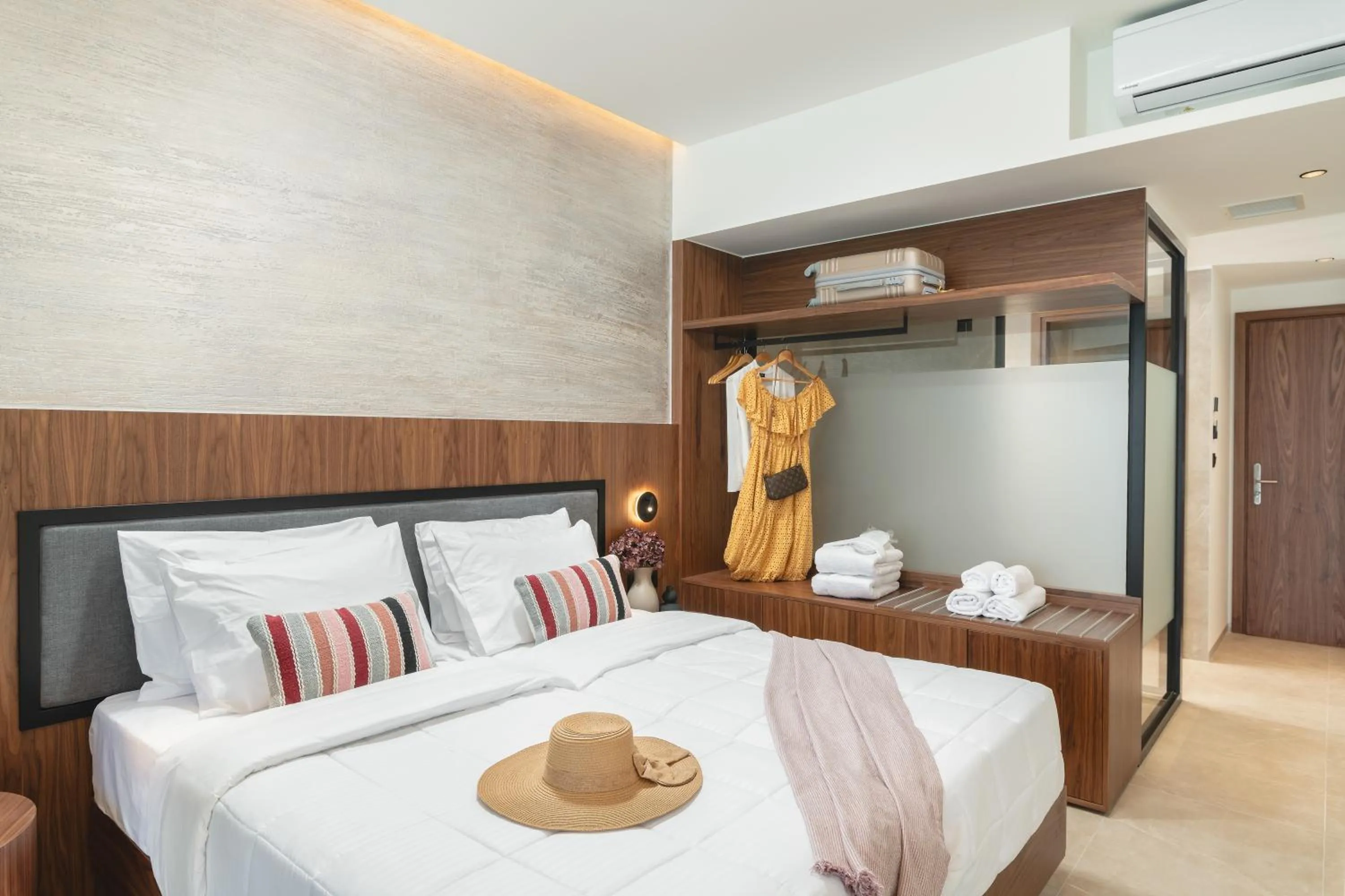 Bed in Elia Sea Suites