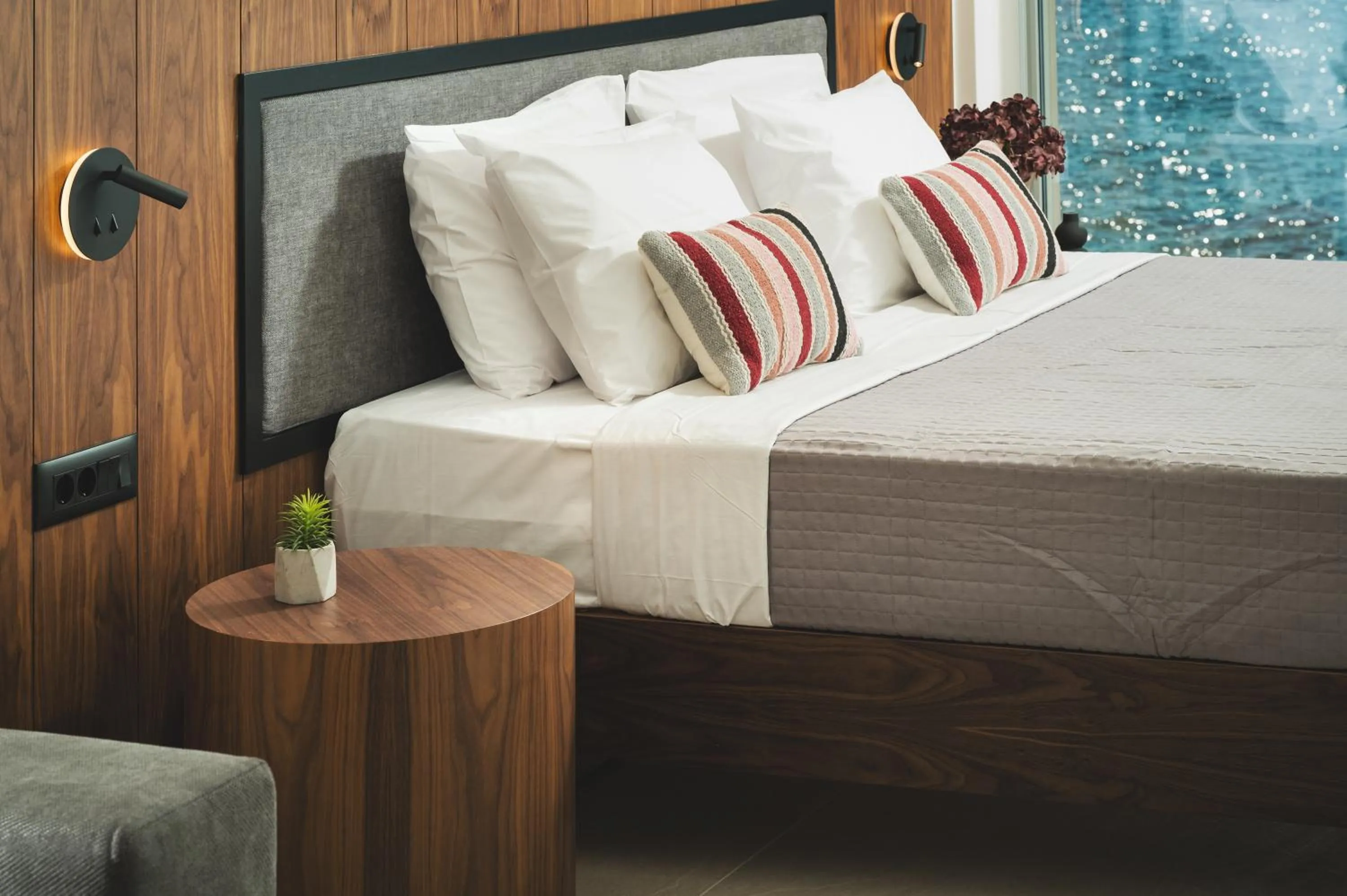 Bed in Elia Sea Suites