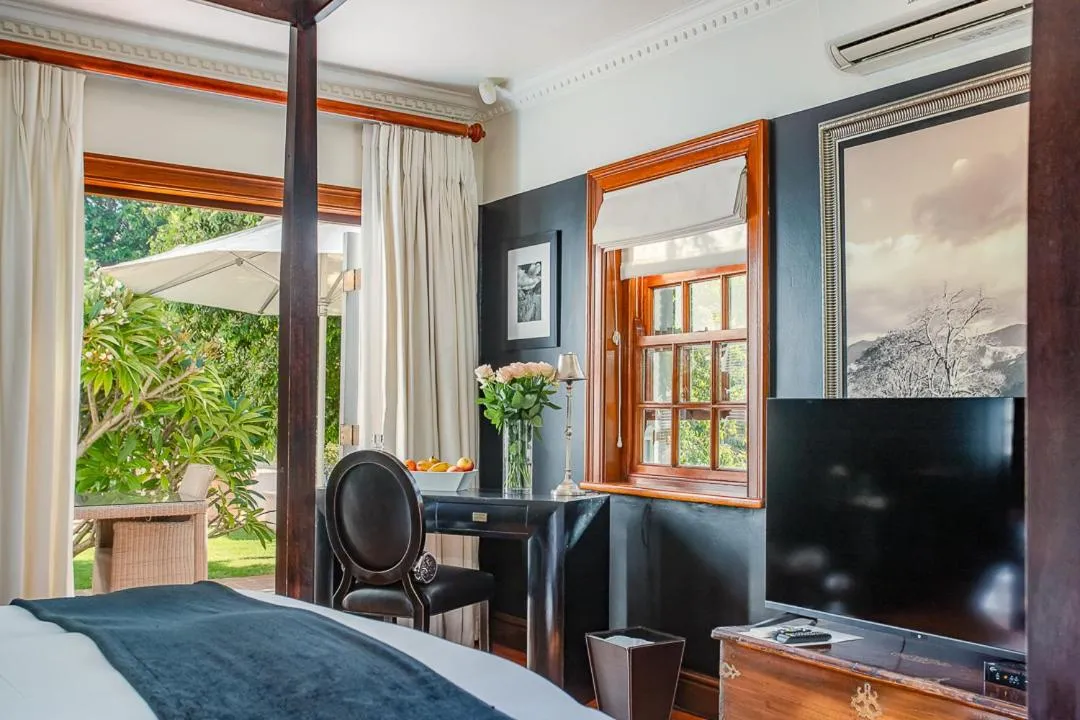 Bed in Franschhoek Manor